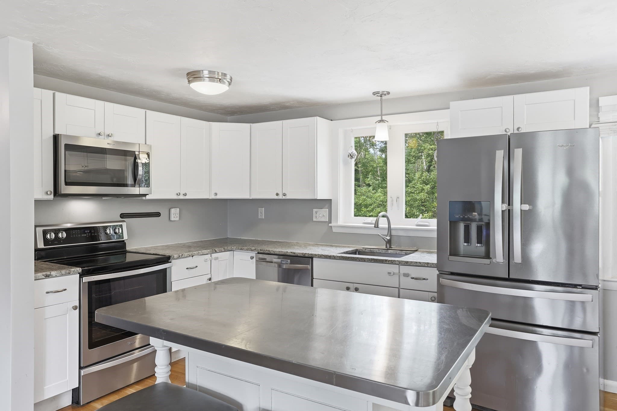 Single Family Residence at 38 Peter Rd, North Reading MA 01864, photo 8 of 42