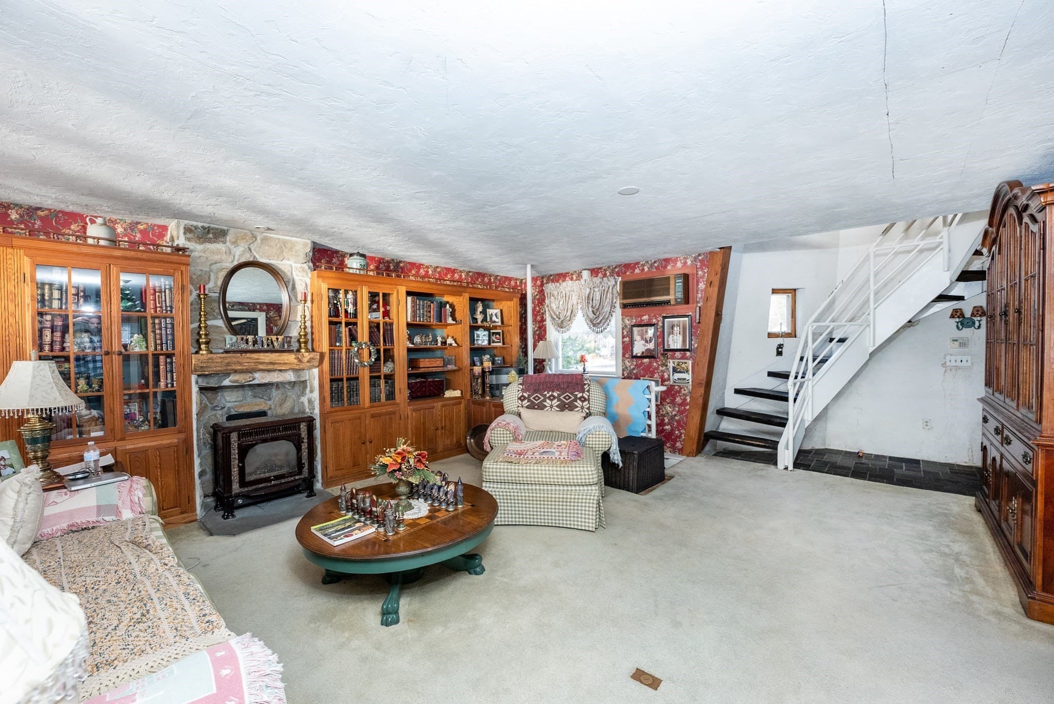 Single Family Residence at 12 Riverside Dr, Berkley MA 02779, Berkley, photo 32 of 42