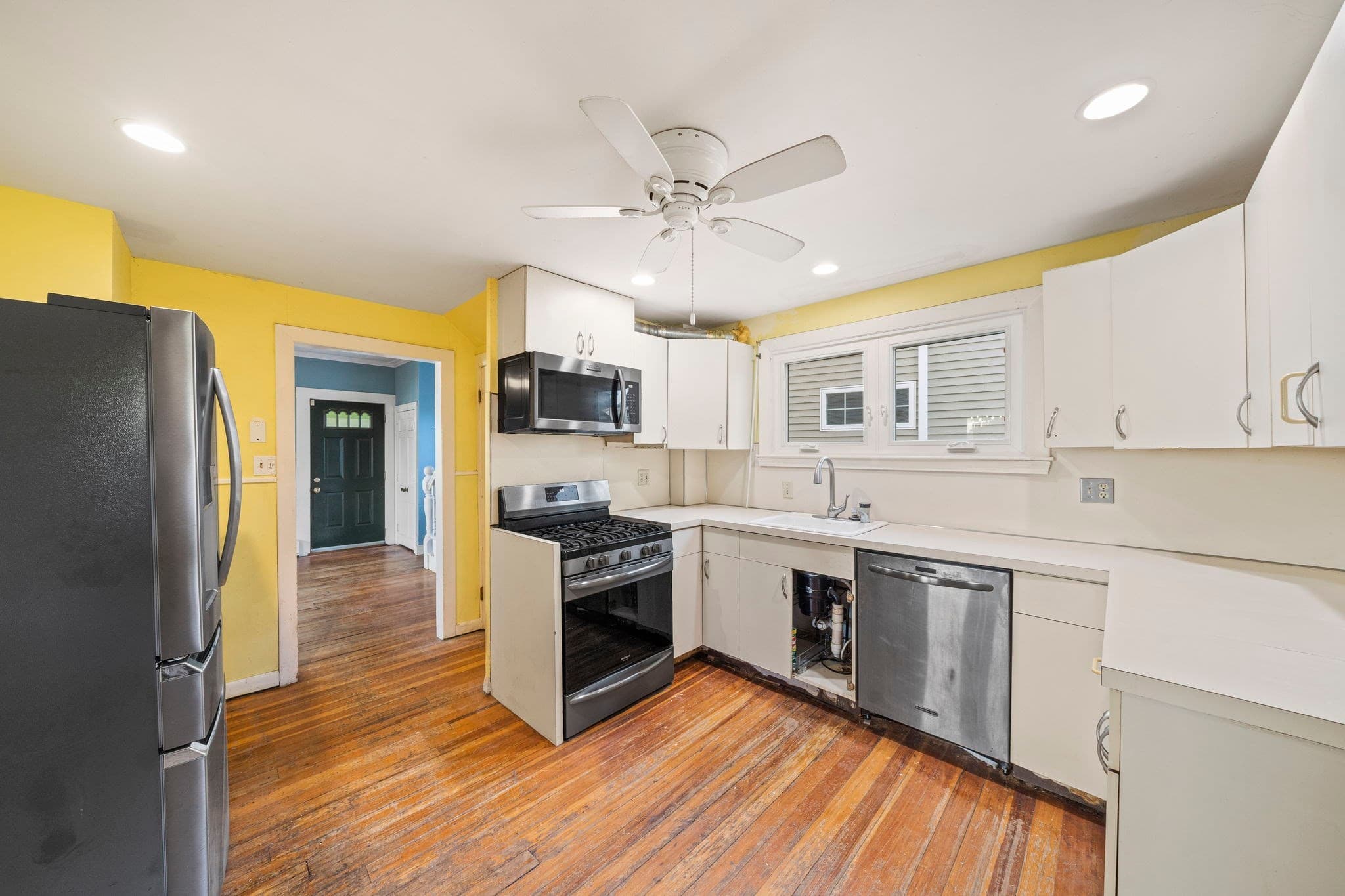 Single Family Residence at 168 Babcock St, Quincy MA 02169, Quincy, photo 3 of 41