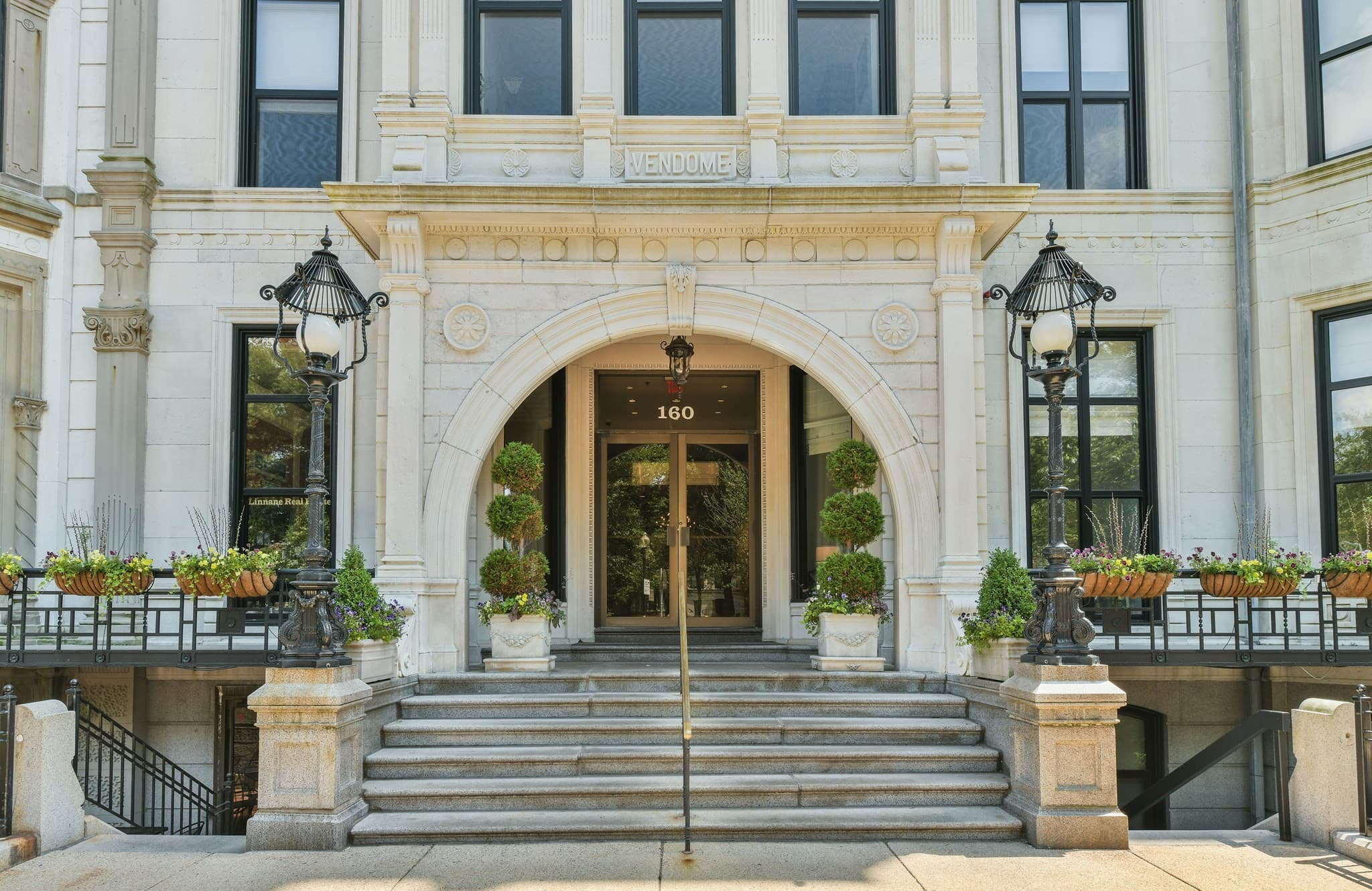Condominium at 160 Commonwealth Avenue # 414, Boston MA 02116, photo 23 of 25