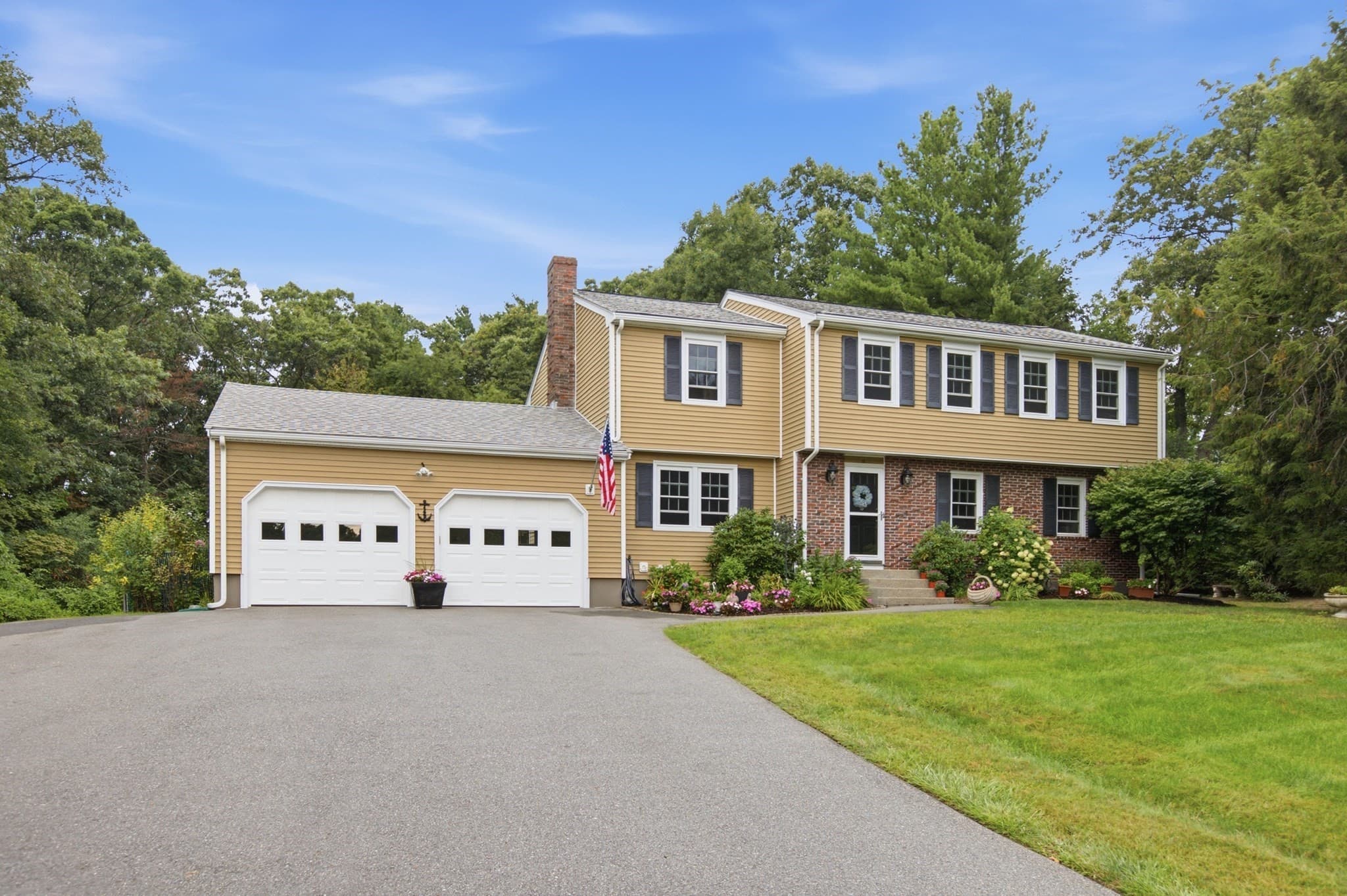Single Family Residence at 18 Swanson Road, Framingham MA 01701, Framingham, photo 2 of 37