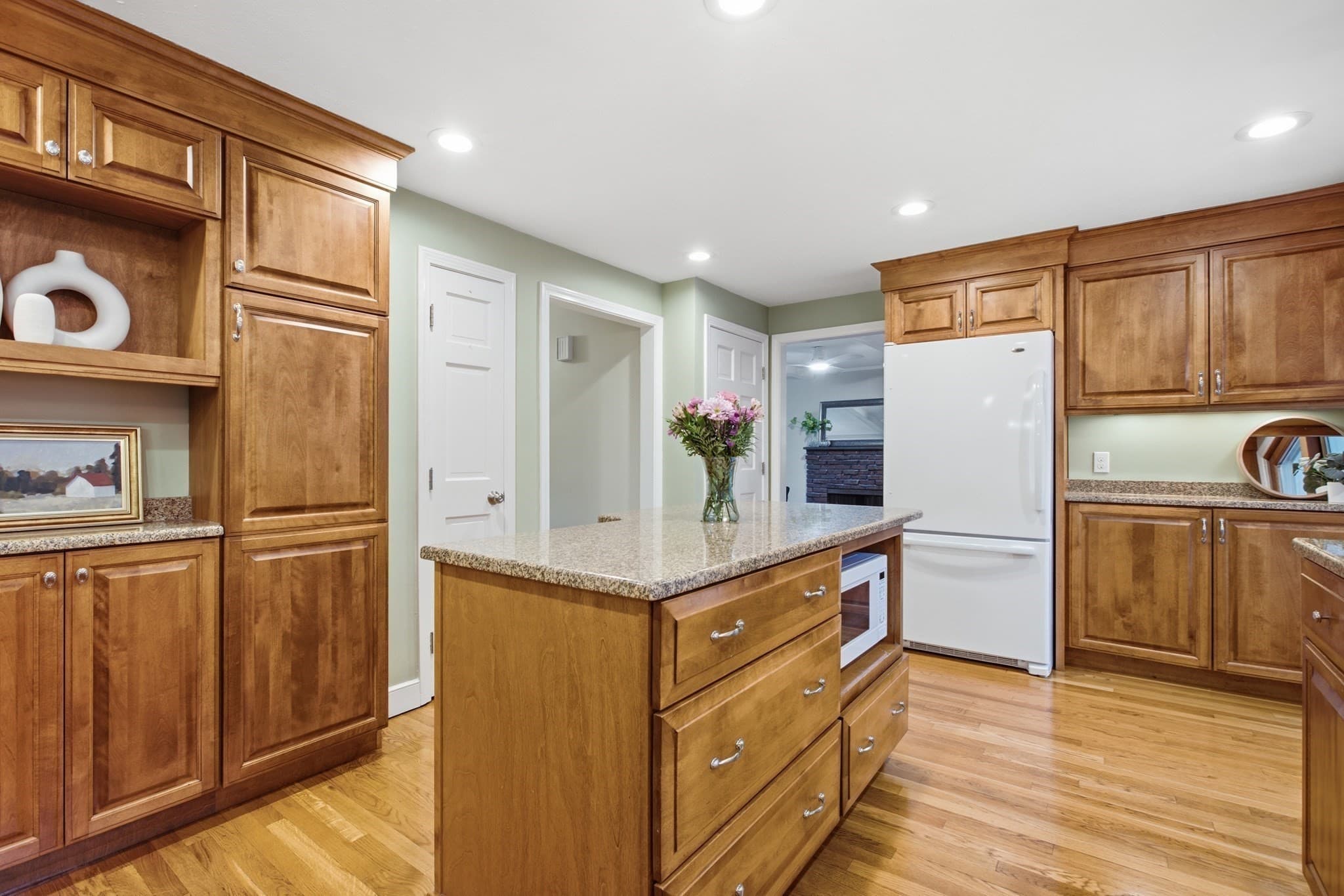 Single Family Residence at 18 Swanson Road, Framingham MA 01701, Framingham, photo 5 of 37