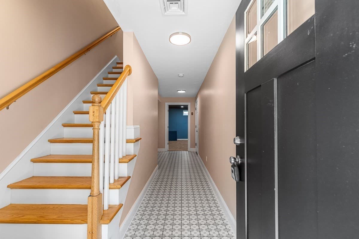 Condominium at 102 Hunting Hill Dr # 102, Cumberland RI 02864, Cumberland, photo 4 of 34