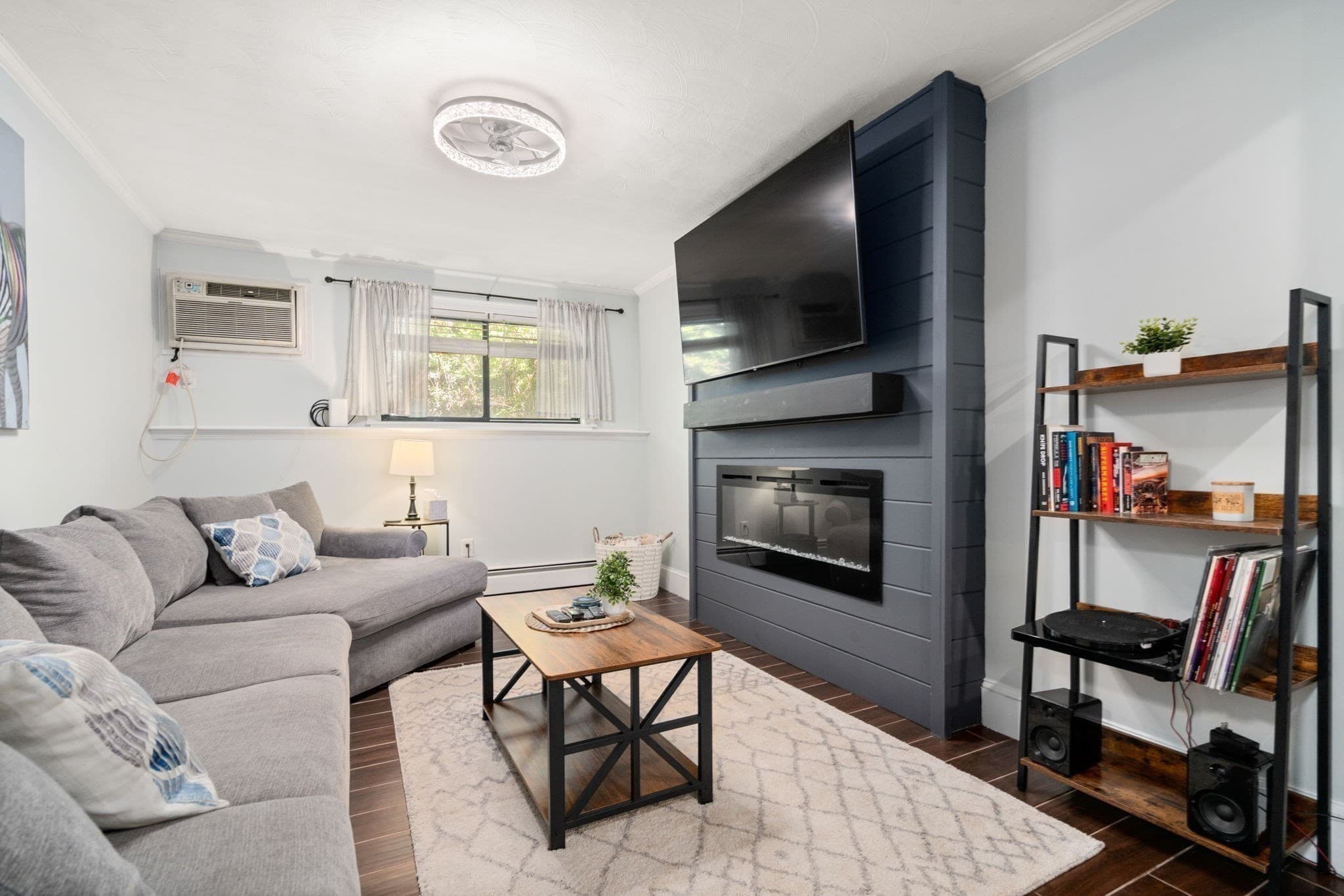 Condominium at 645 W Lowell Ave # 4, Haverhill MA 01832, Haverhill, photo 6 of 16