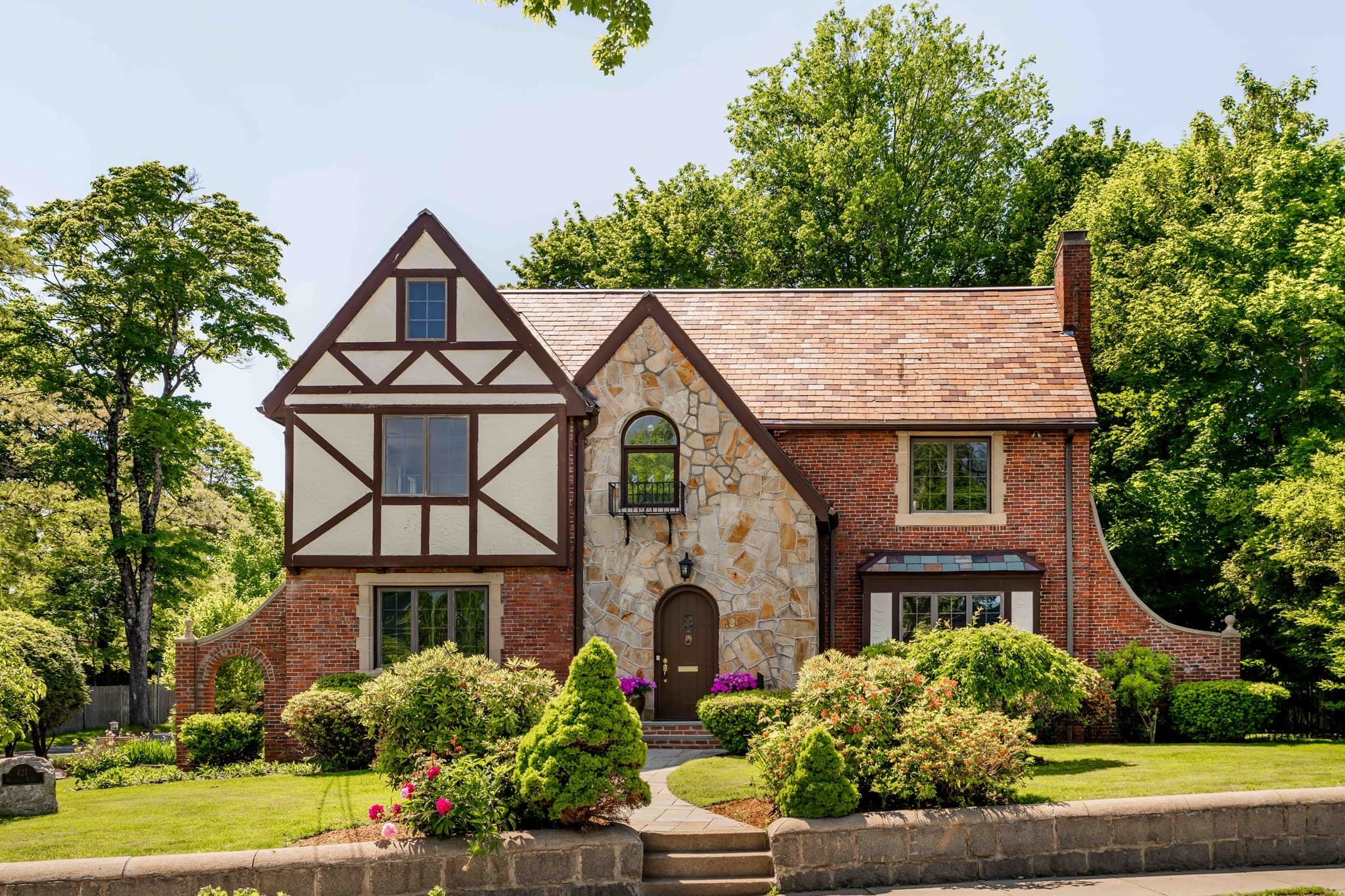421 Waverley Ave, Newton MA 02458