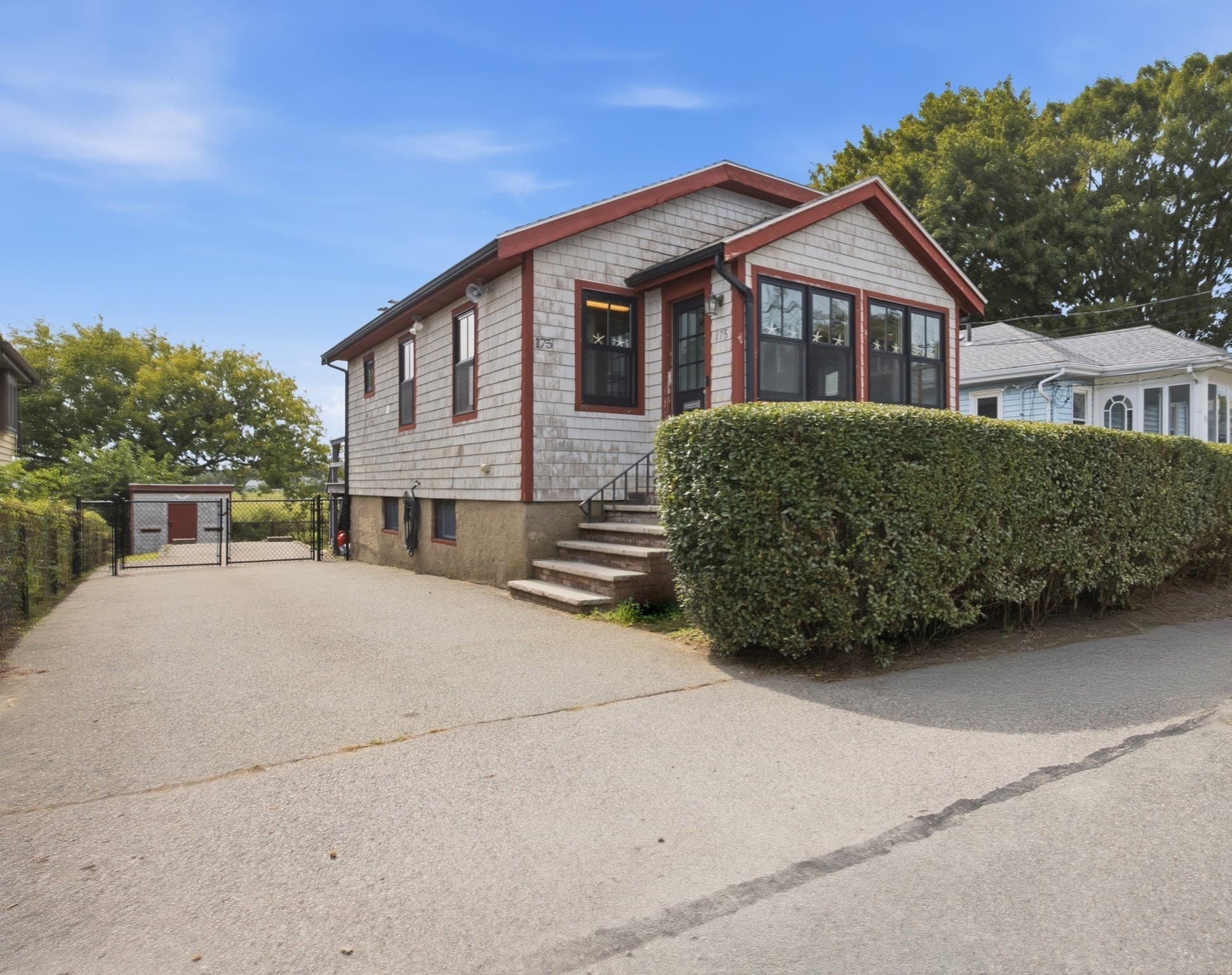 175 Rhoda St, Quincy MA 02169