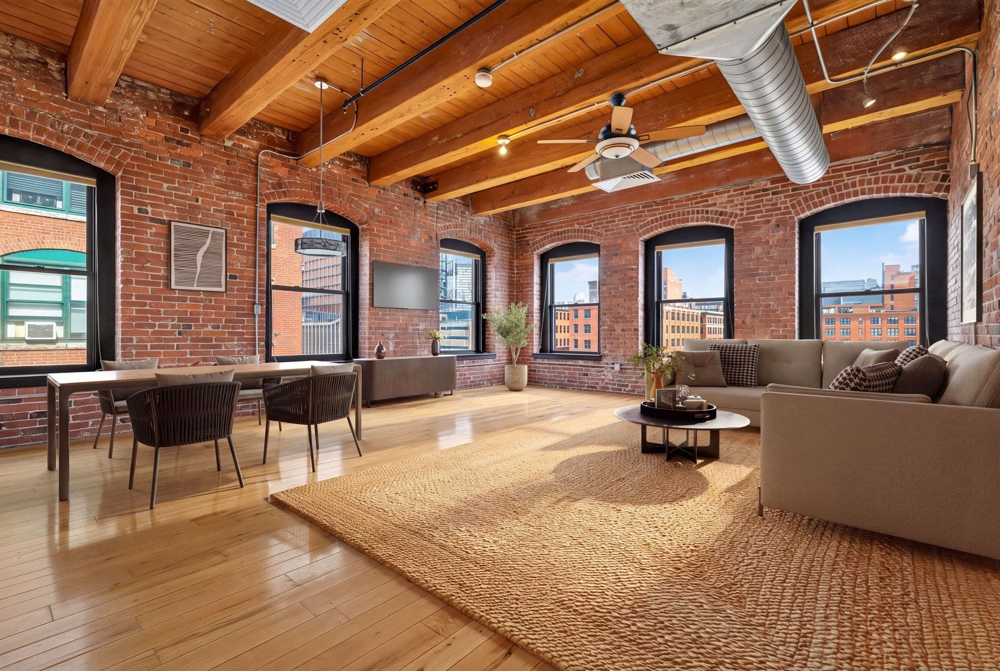 21 Wormwood St # 515, Boston MA 02210