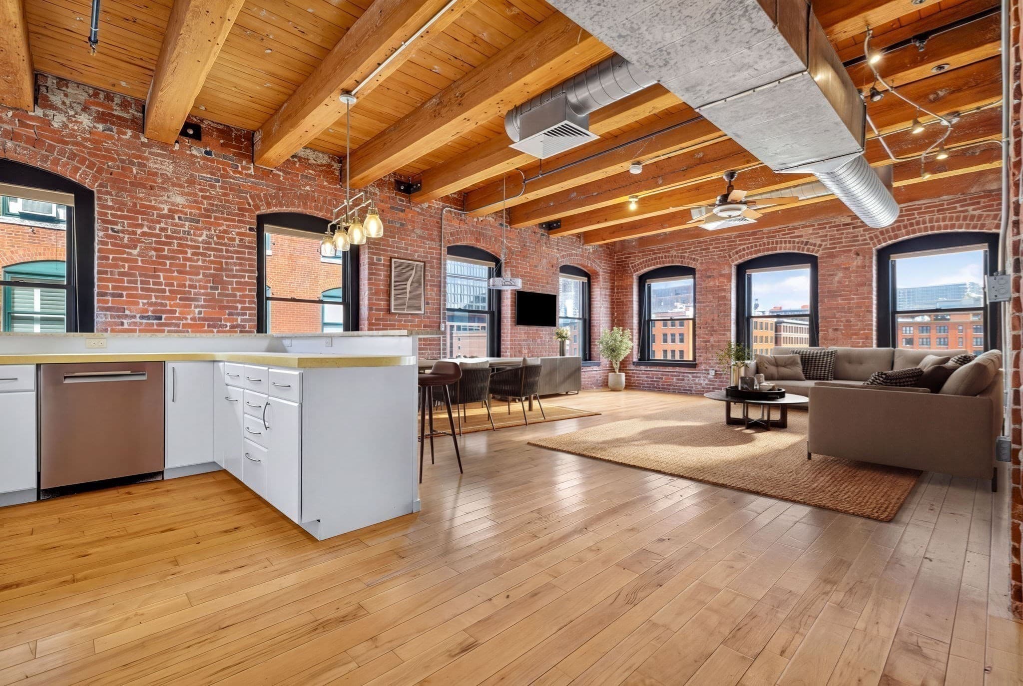 Condominium at 21 Wormwood St # 515, Boston MA 02210, photo 5 of 15