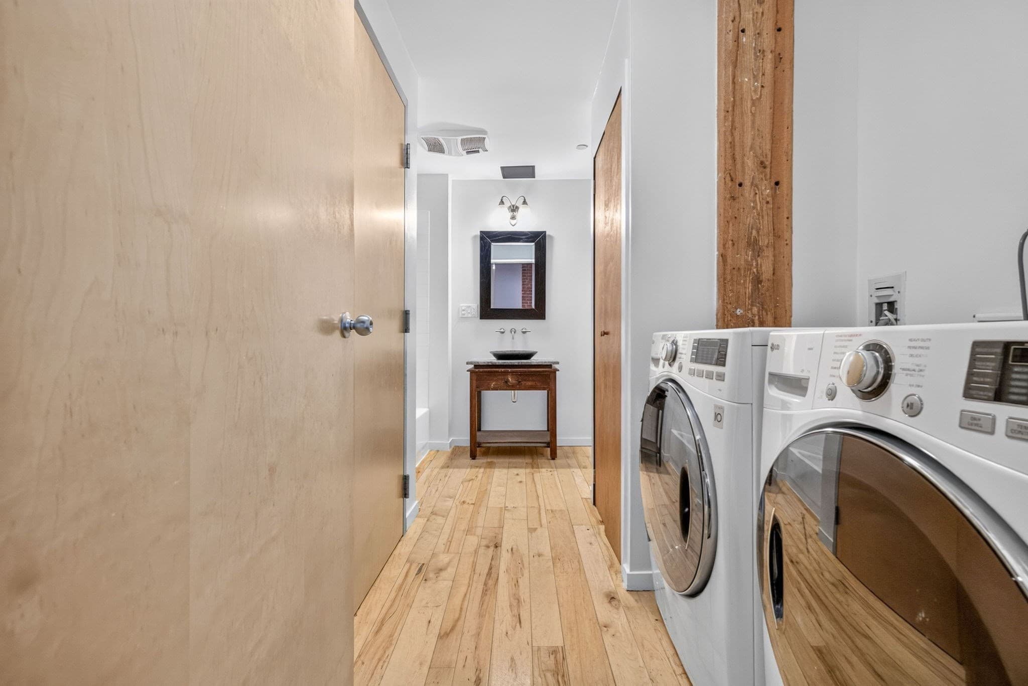 Condominium at 21 Wormwood St # 515, Boston MA 02210, photo 9 of 15