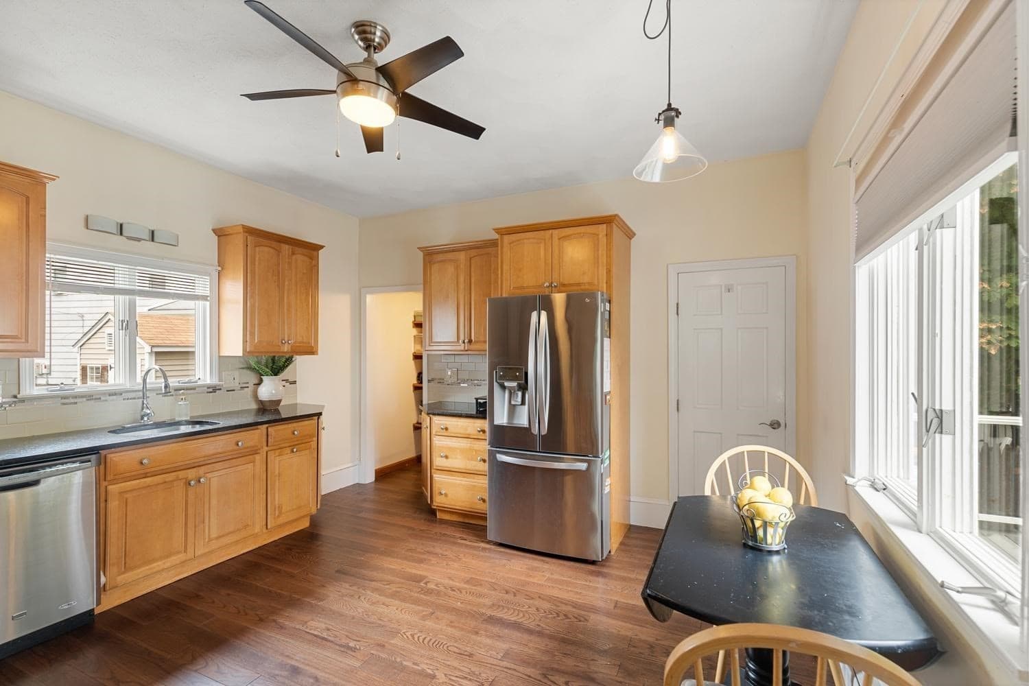 Single Family Residence at 8 Cliff St, Malden MA 02148, Malden, photo 12 of 36