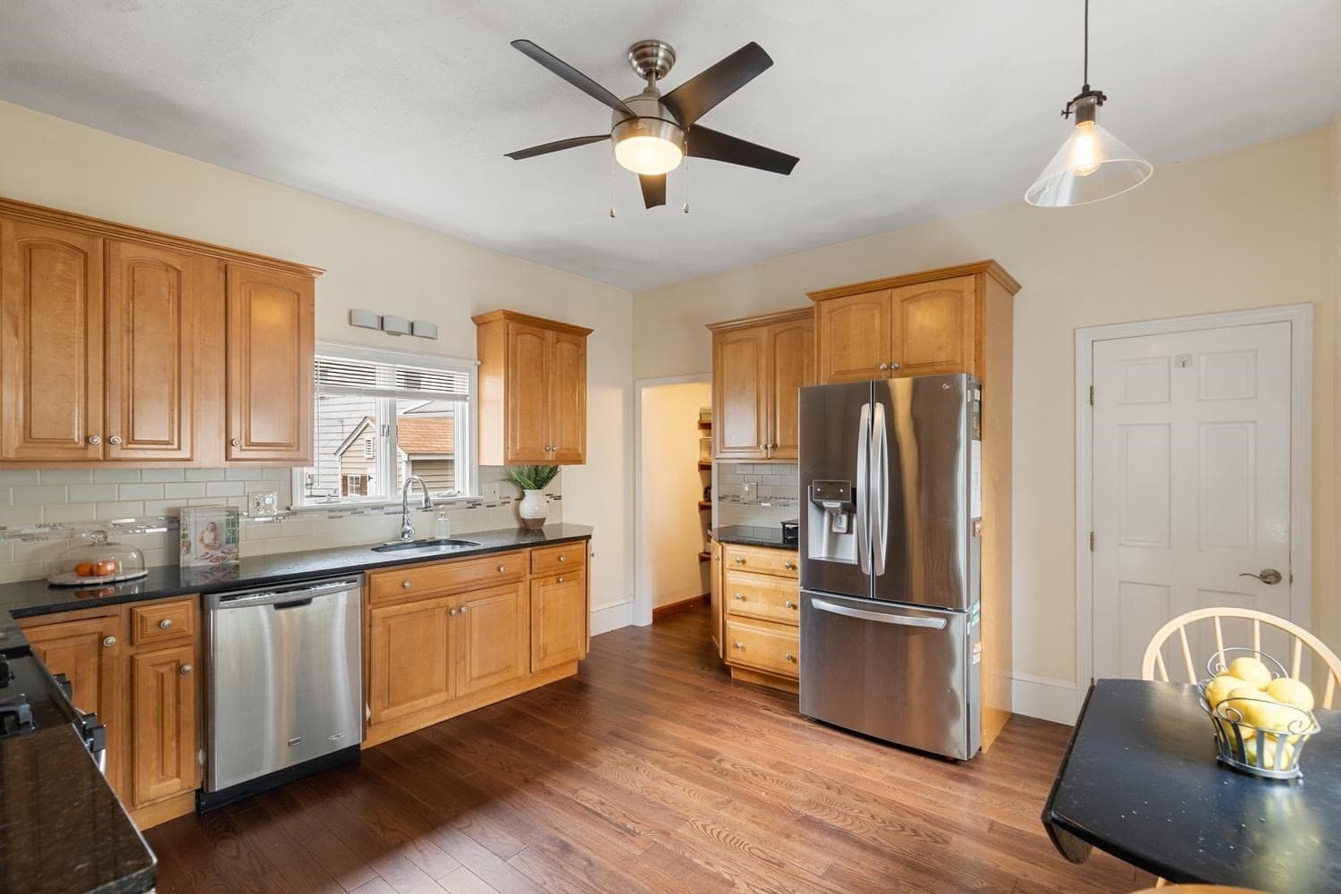 Single Family Residence at 8 Cliff St, Malden MA 02148, Malden, photo 11 of 36