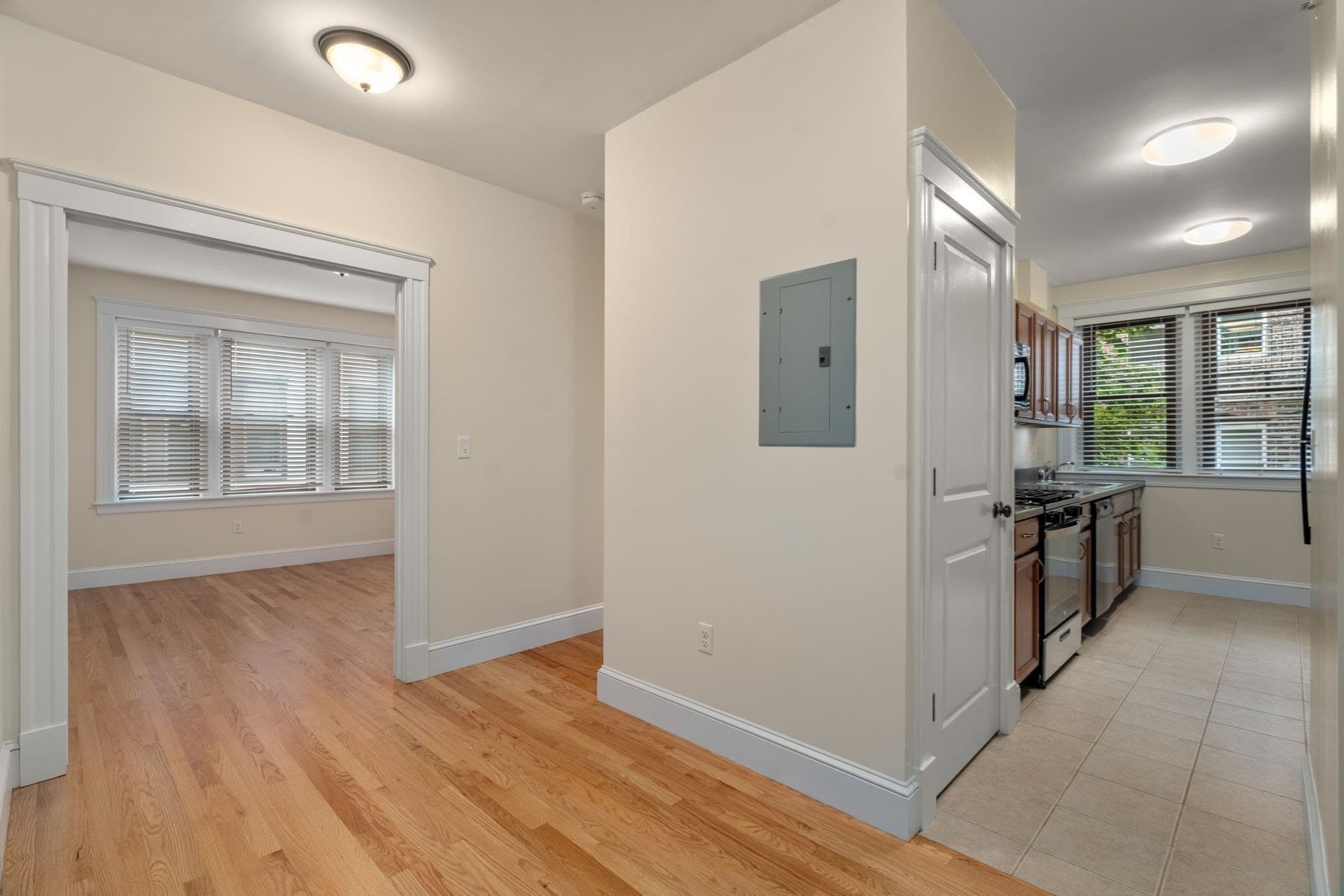 Condominium at 50 Jamaicaway # 7, Boston MA 02130, photo 10 of 21