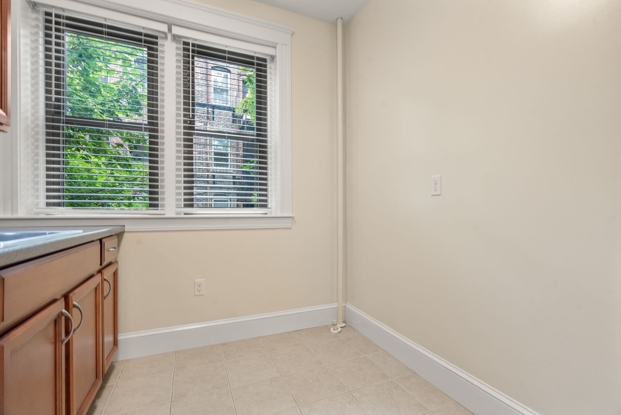 Condominium at 50 Jamaicaway # 7, Boston MA 02130, photo 8 of 21