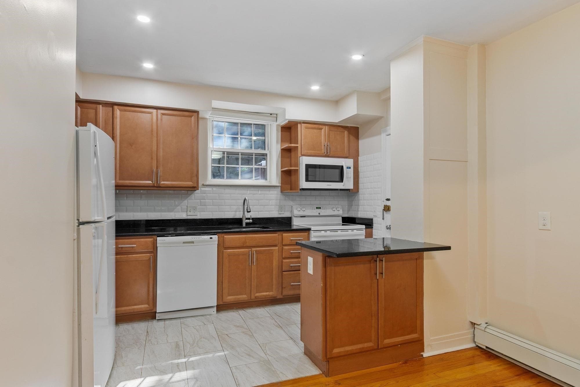 Condominium at 159 St Paul Street # 1, Brookline MA 02446, Brookline, photo 8 of 36