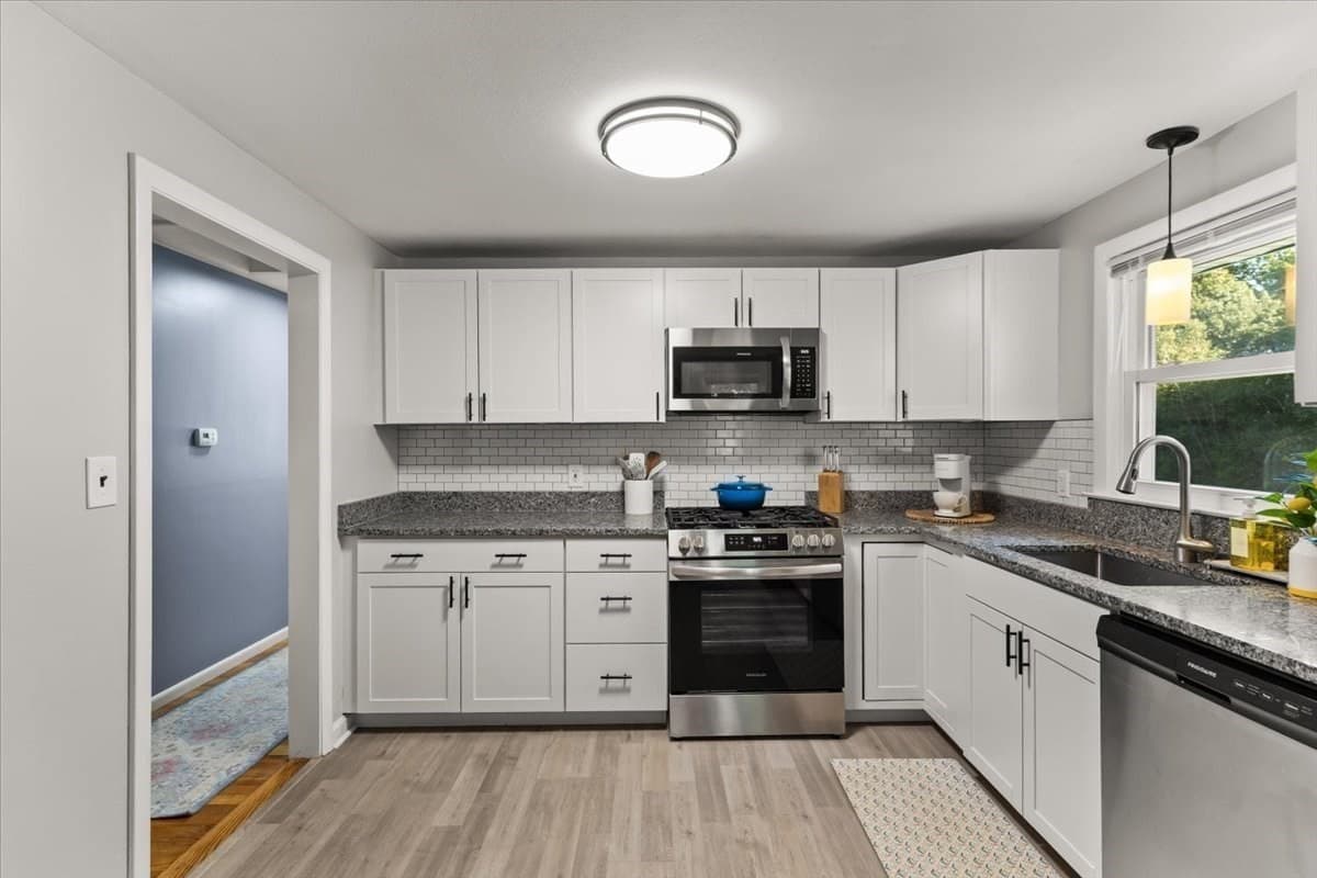 Single Family Residence at 109 Lincoln Rd, Rockland MA 02370, Rockland, photo 16 of 31