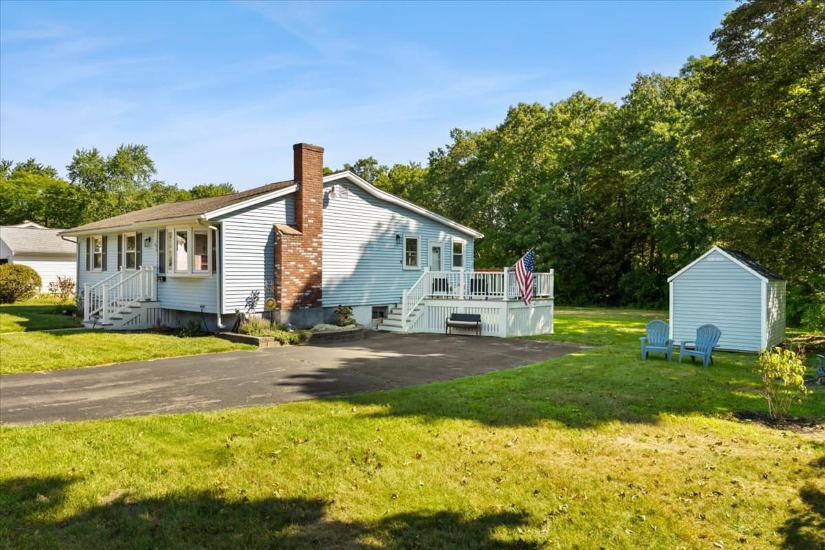 Single Family Residence at 109 Lincoln Rd, Rockland MA 02370, Rockland, photo 3 of 31