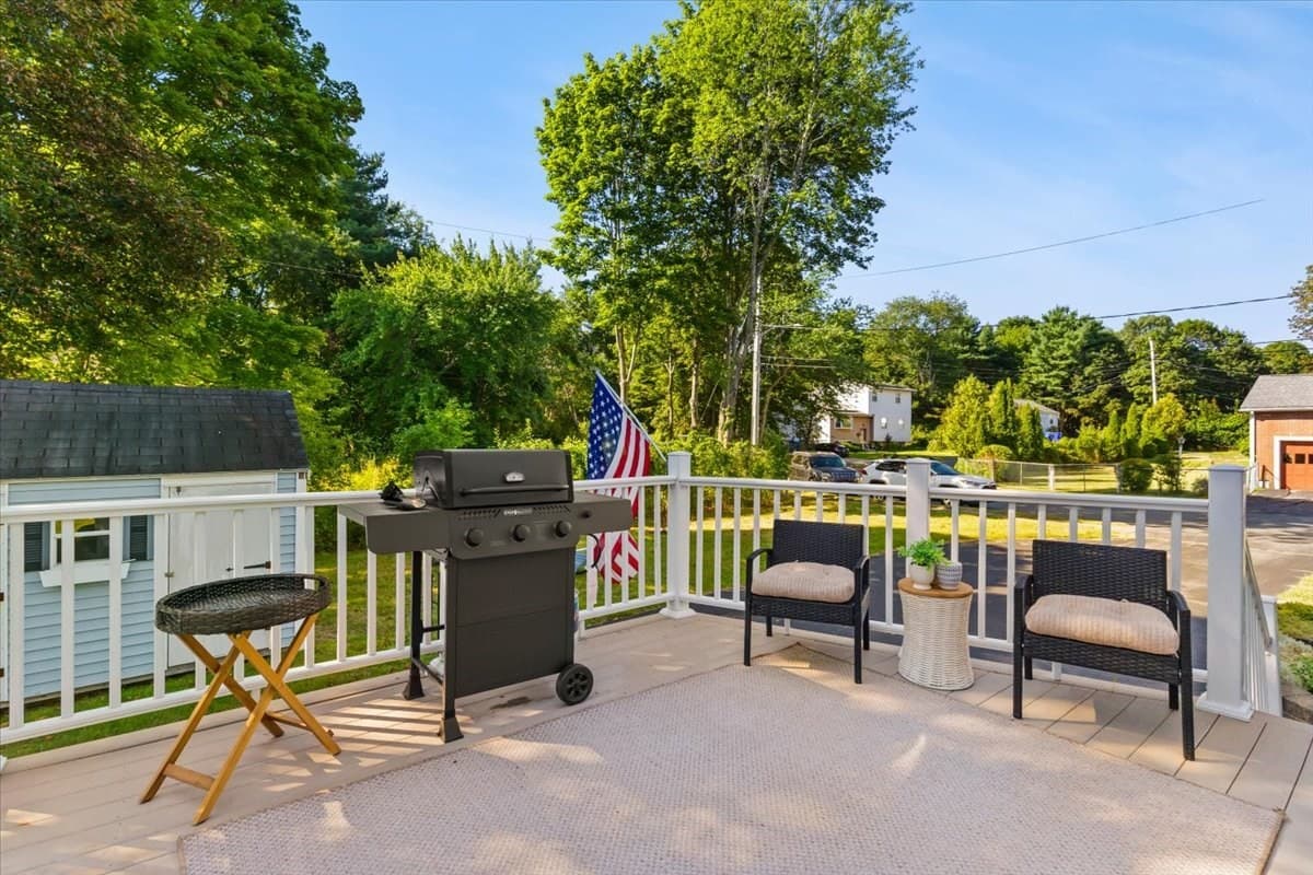 Single Family Residence at 109 Lincoln Rd, Rockland MA 02370, Rockland, photo 8 of 31