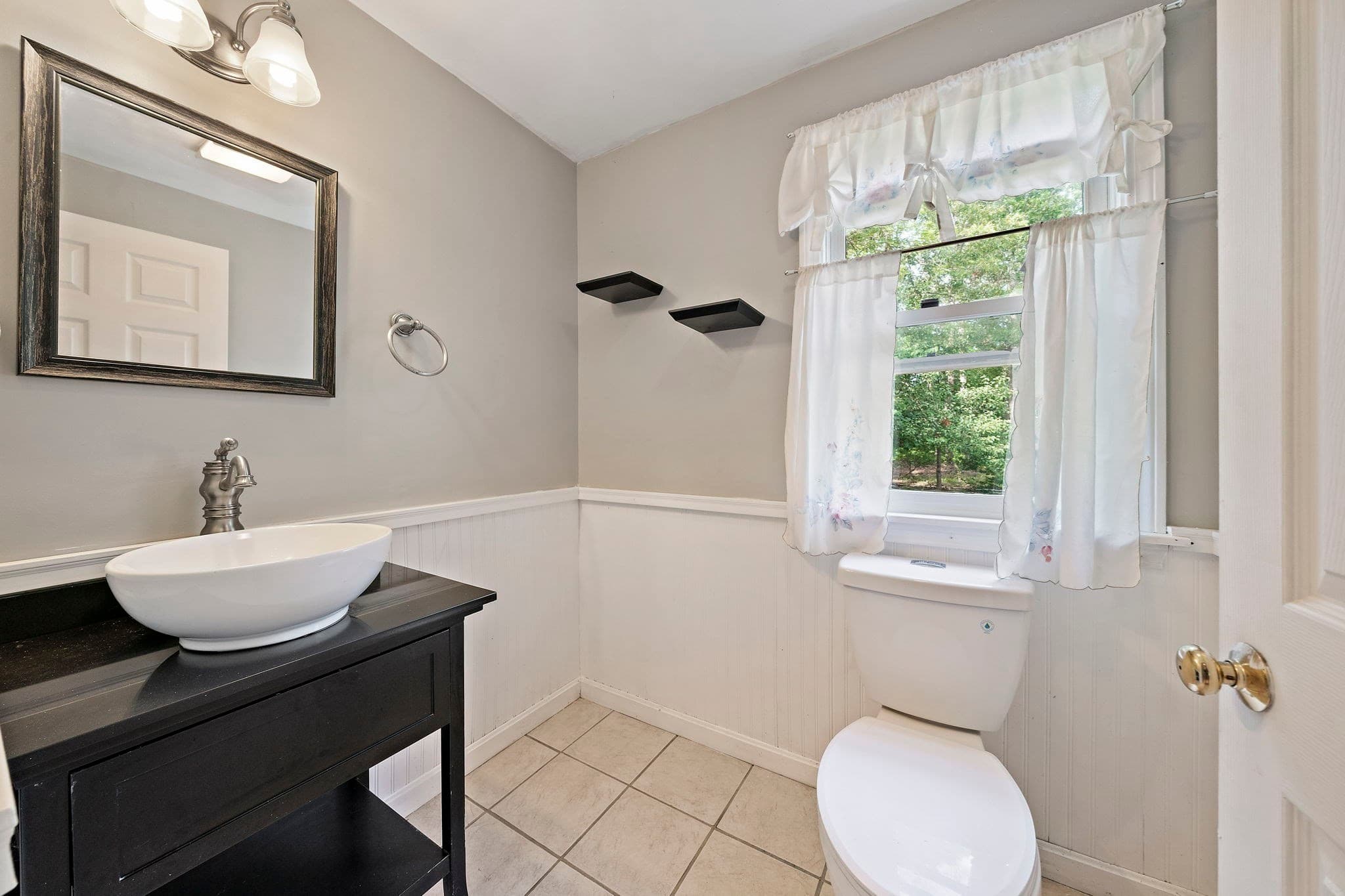 Single Family Residence at 184 Wakeby Rd, Barnstable MA 02648, Barnstable, photo 8 of 42