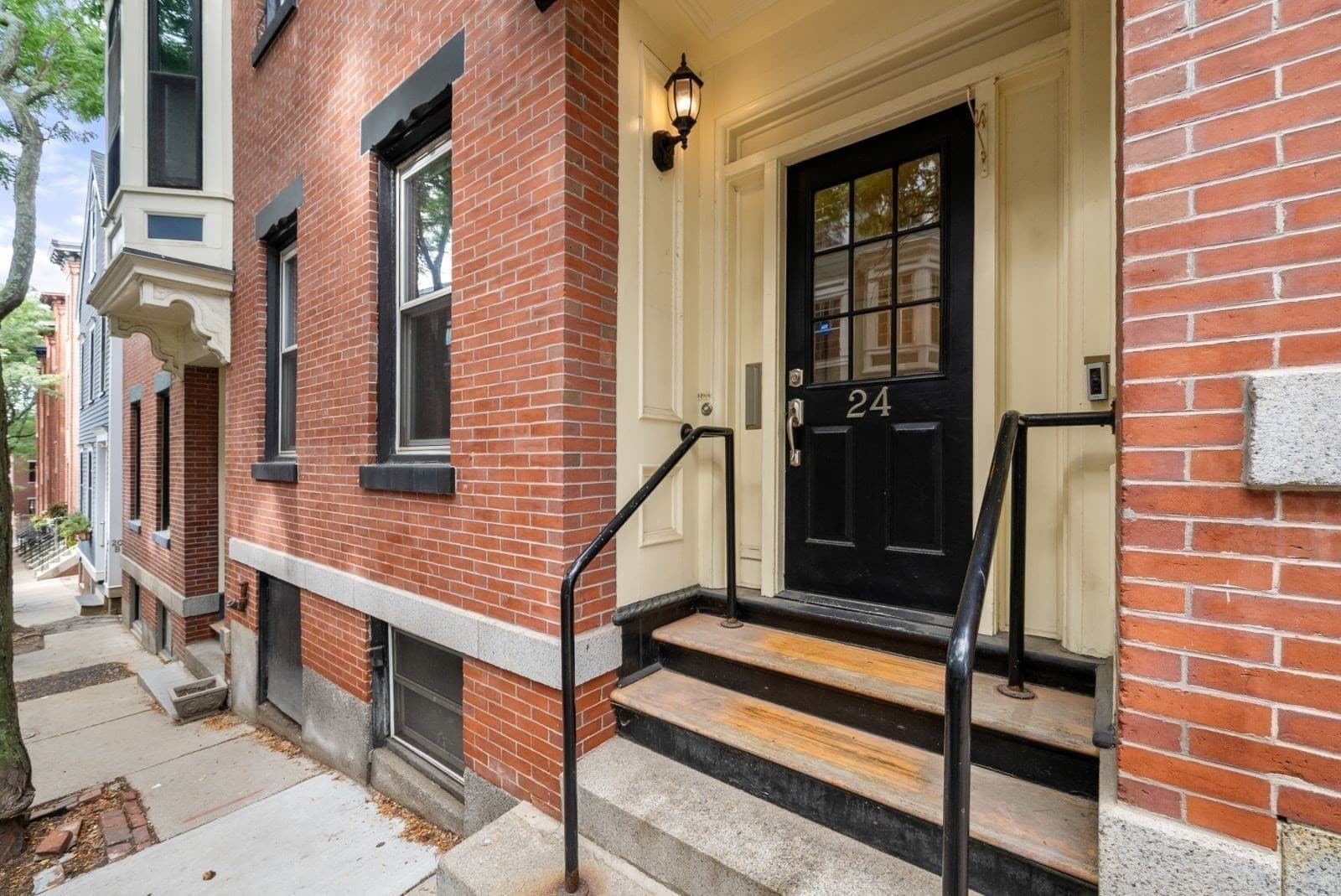 24 Auburn Street, Boston MA 02129