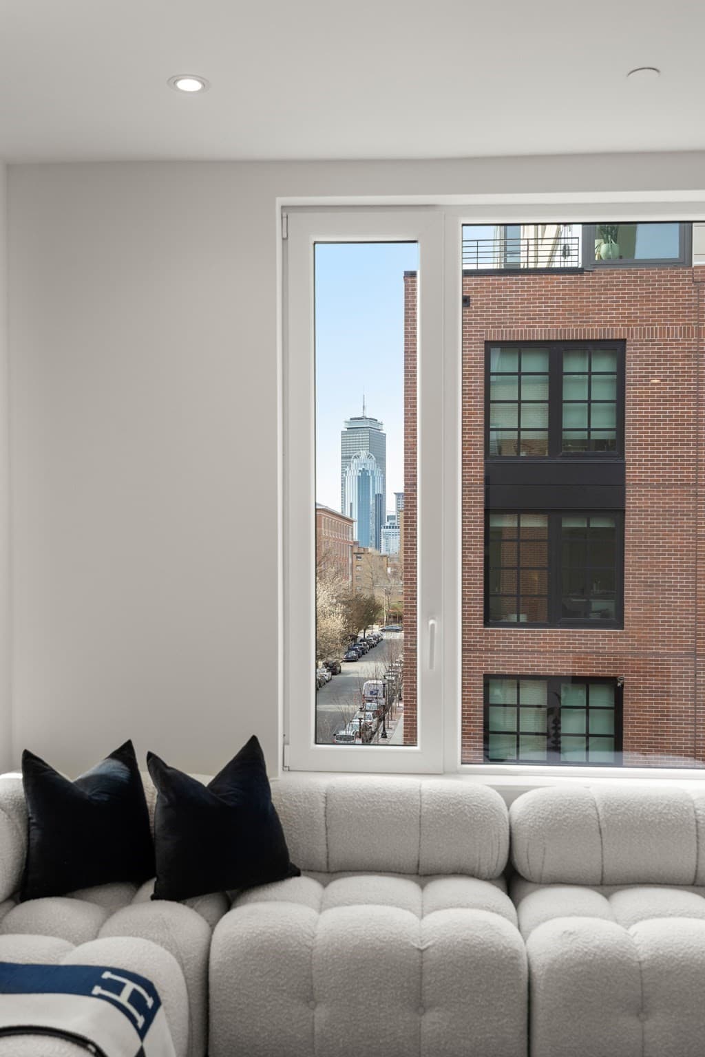 Condominium at 595 Albany Street # 502, Boston MA 02118, photo 8 of 25
