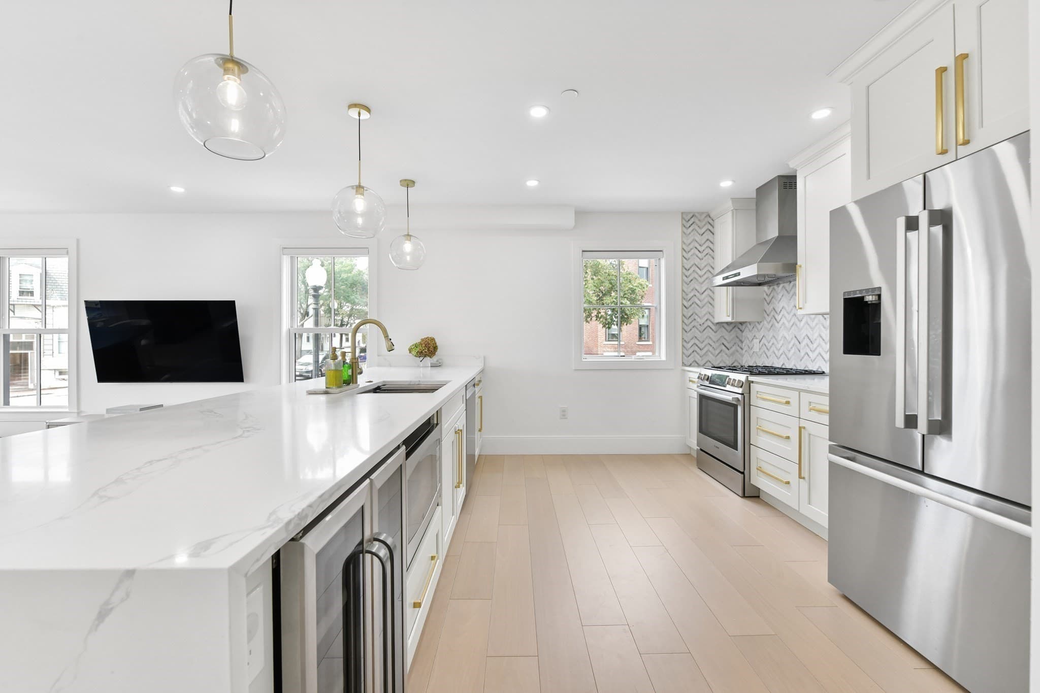 Condominium at 100 White St # 1, Boston MA 02128, photo 7 of 26
