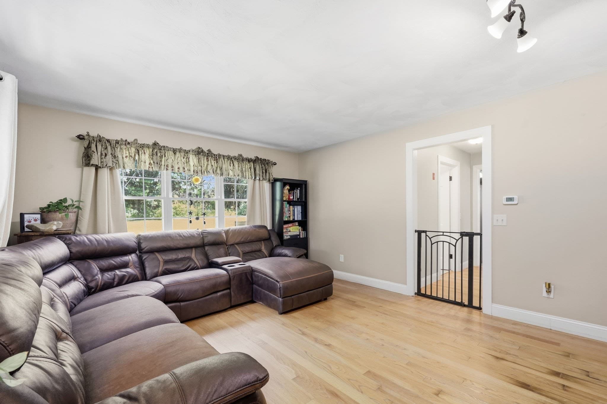 Single Family Residence at 291 Franklin St, Belchertown MA 01007, Belchertown, photo 16 of 42