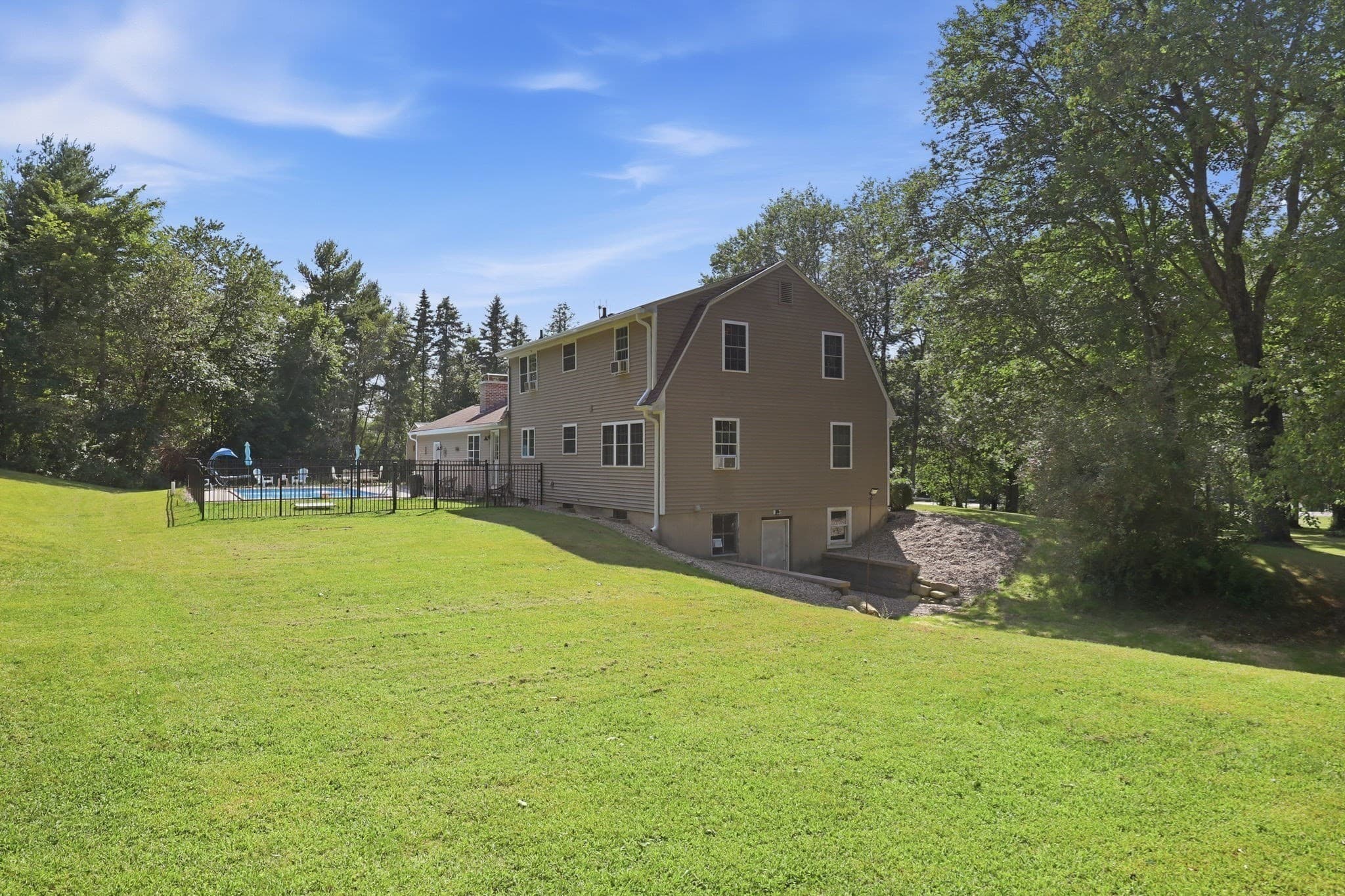 Single Family Residence at 291 Franklin St, Belchertown MA 01007, Belchertown, photo 34 of 42