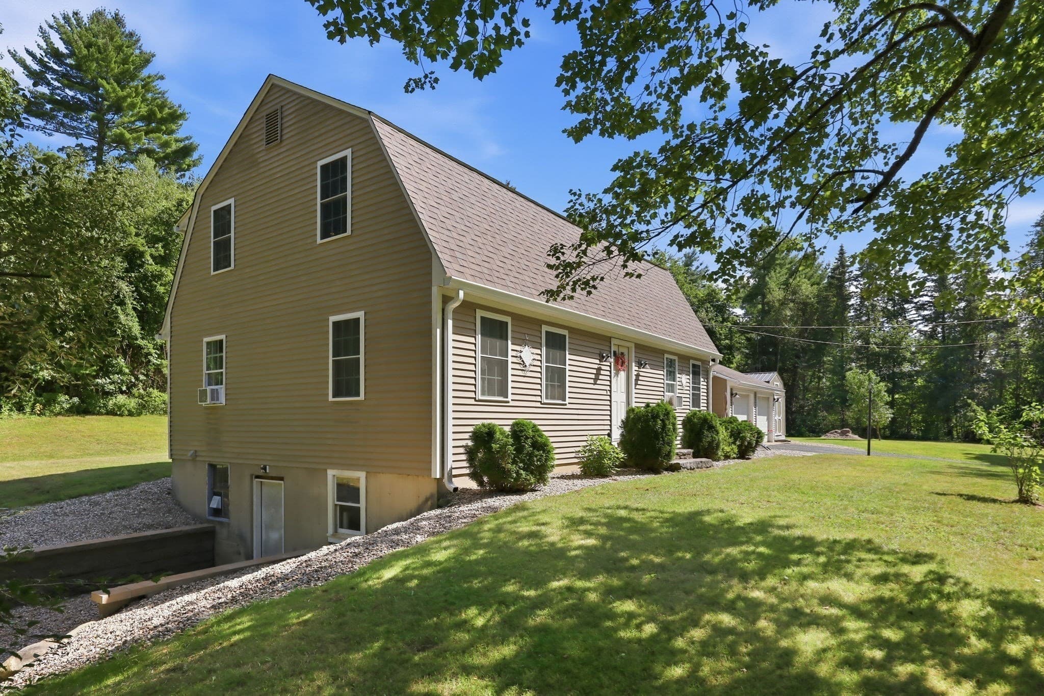 Single Family Residence at 291 Franklin St, Belchertown MA 01007, Belchertown, photo 33 of 42