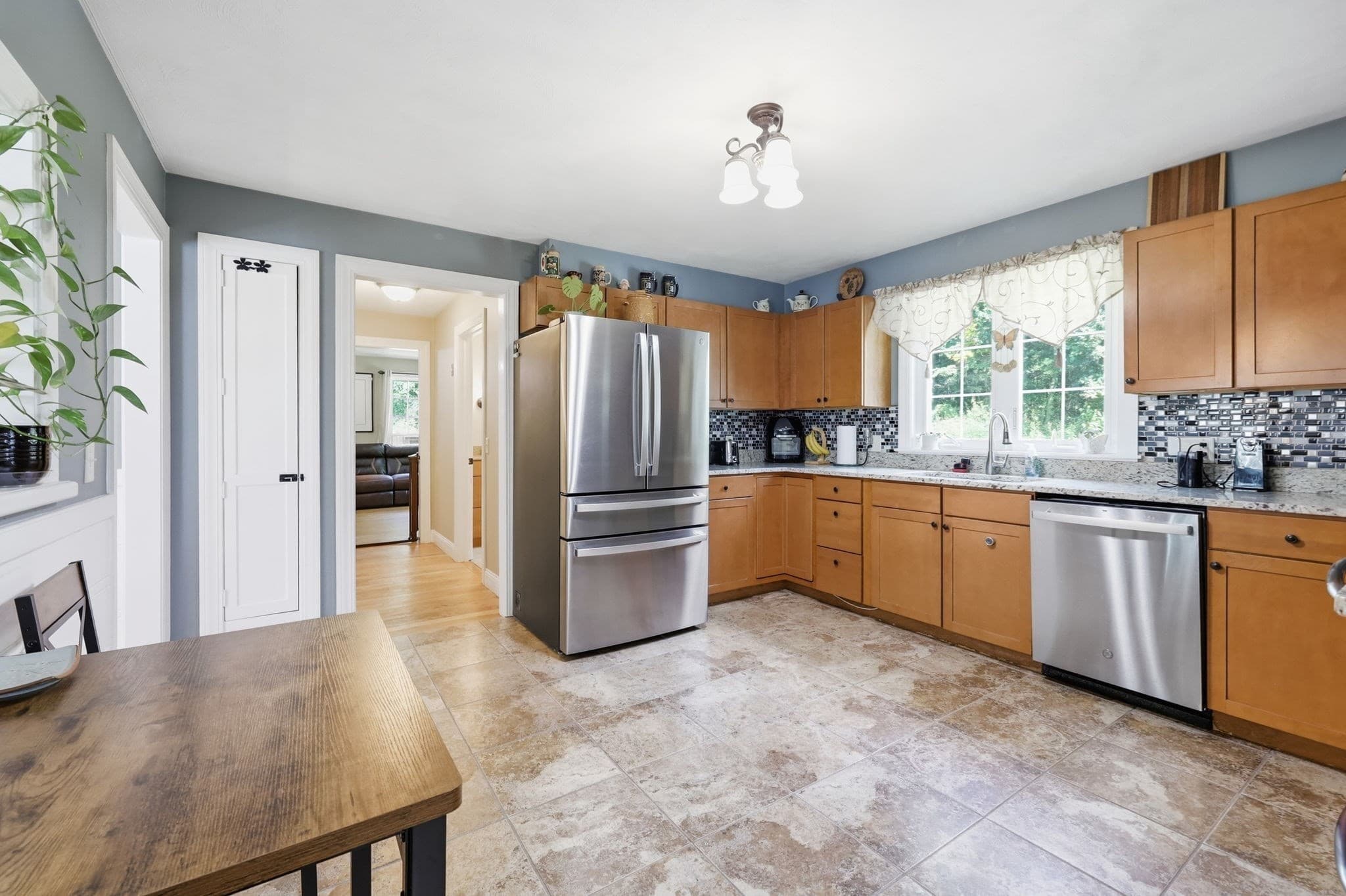 Single Family Residence at 291 Franklin St, Belchertown MA 01007, Belchertown, photo 8 of 42