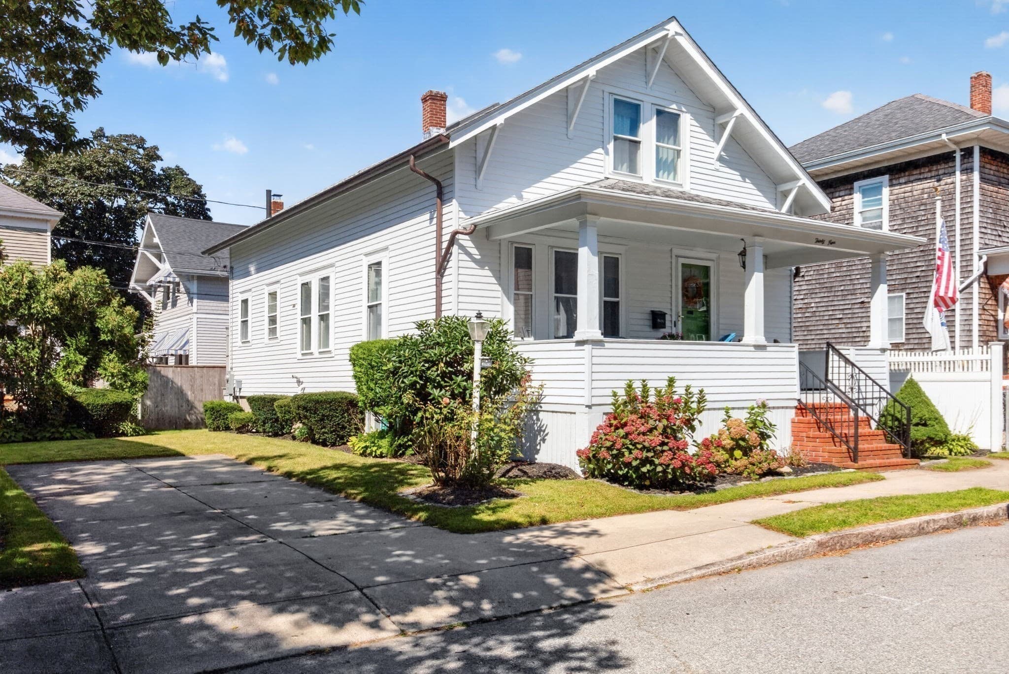 Single Family Residence at 39 Junior St, New Bedford MA 02740, New Bedford, photo 4 of 41