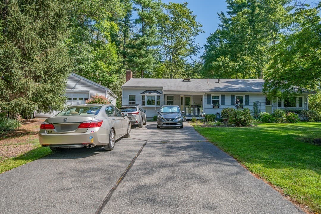 Single Family Residence at 558 Spring St, Hanson MA 02341, Hanson, photo 2 of 39