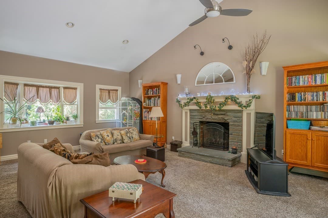 Single Family Residence at 558 Spring St, Hanson MA 02341, Hanson, photo 6 of 39