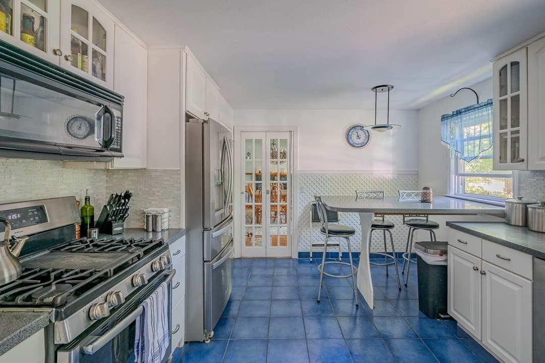 Single Family Residence at 558 Spring St, Hanson MA 02341, Hanson, photo 11 of 39