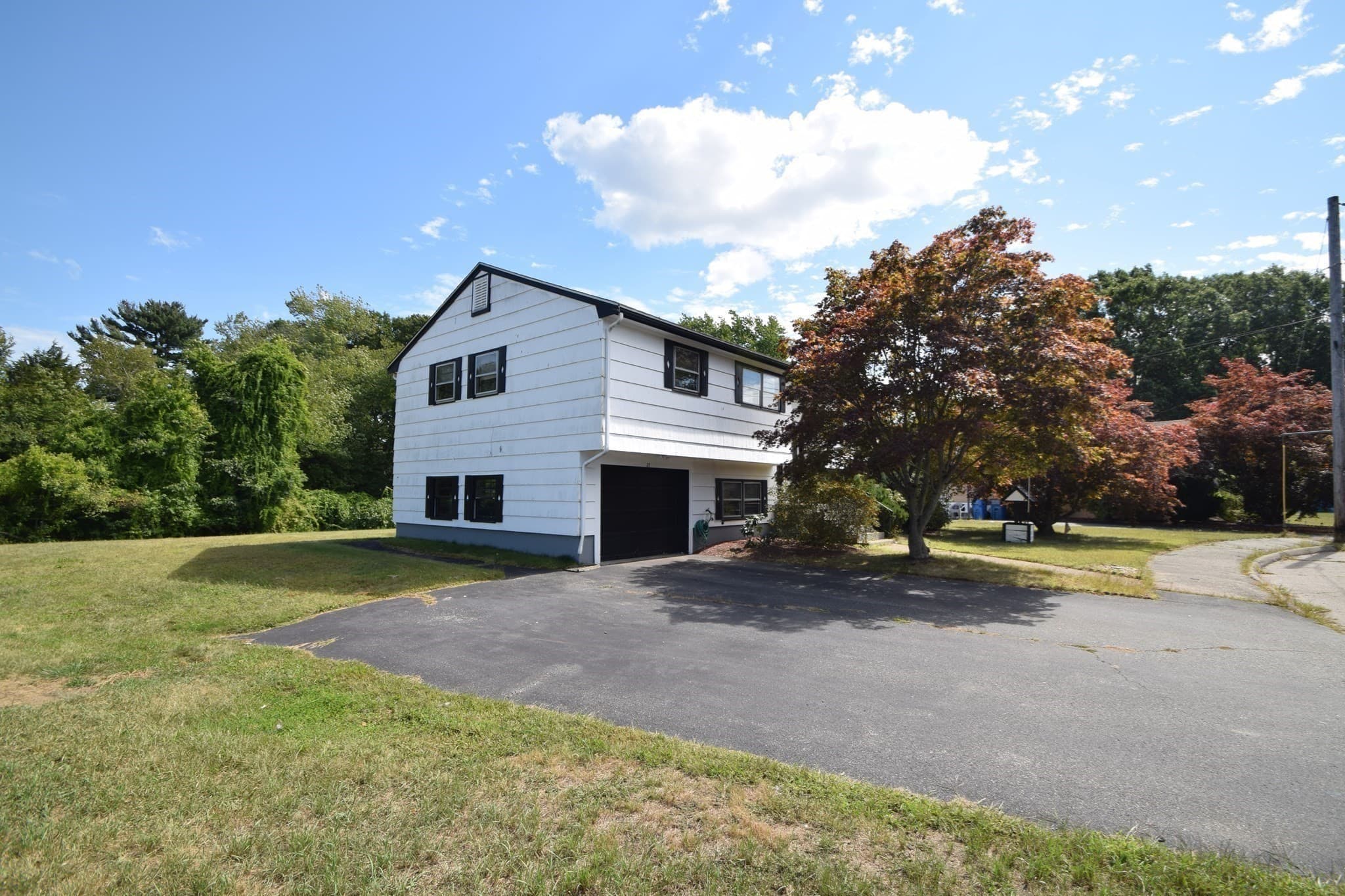 Single Family Residence at 27 Niles Rd, Randolph MA 02368, photo 2 of 31