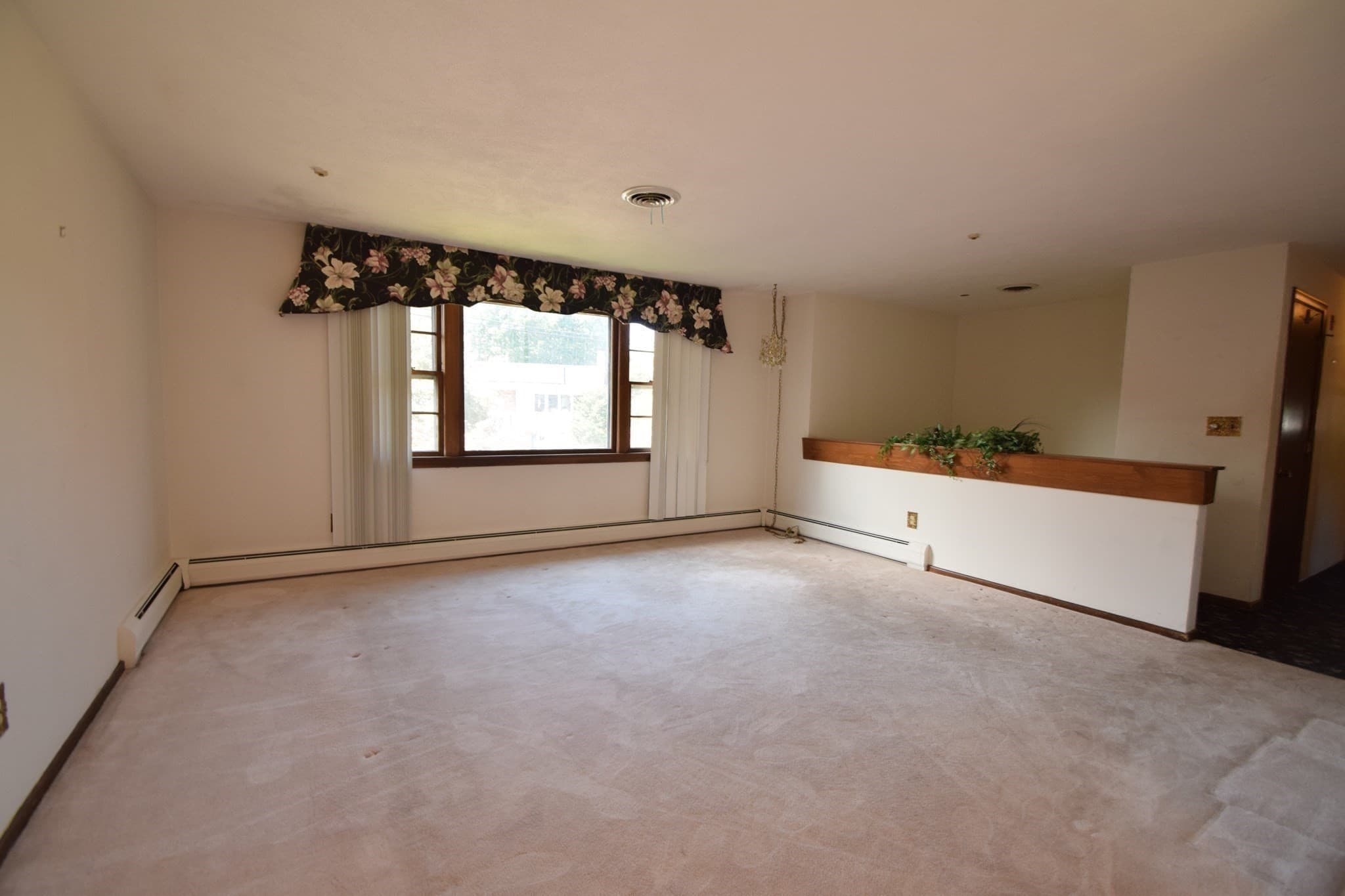 Single Family Residence at 27 Niles Rd, Randolph MA 02368, photo 8 of 31