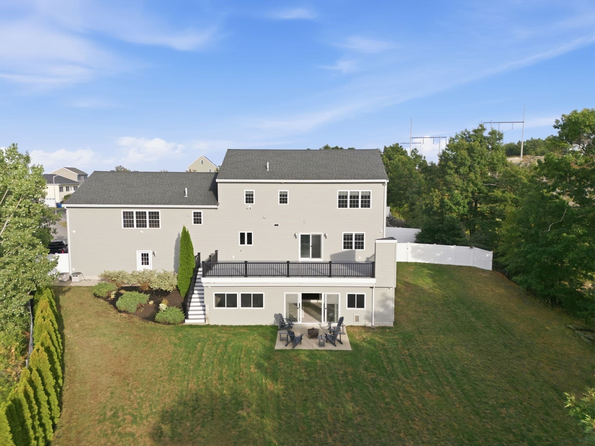 Single Family Residence at 9 Marshall Circle, Peabody MA 01960, Peabody, photo 11 of 31