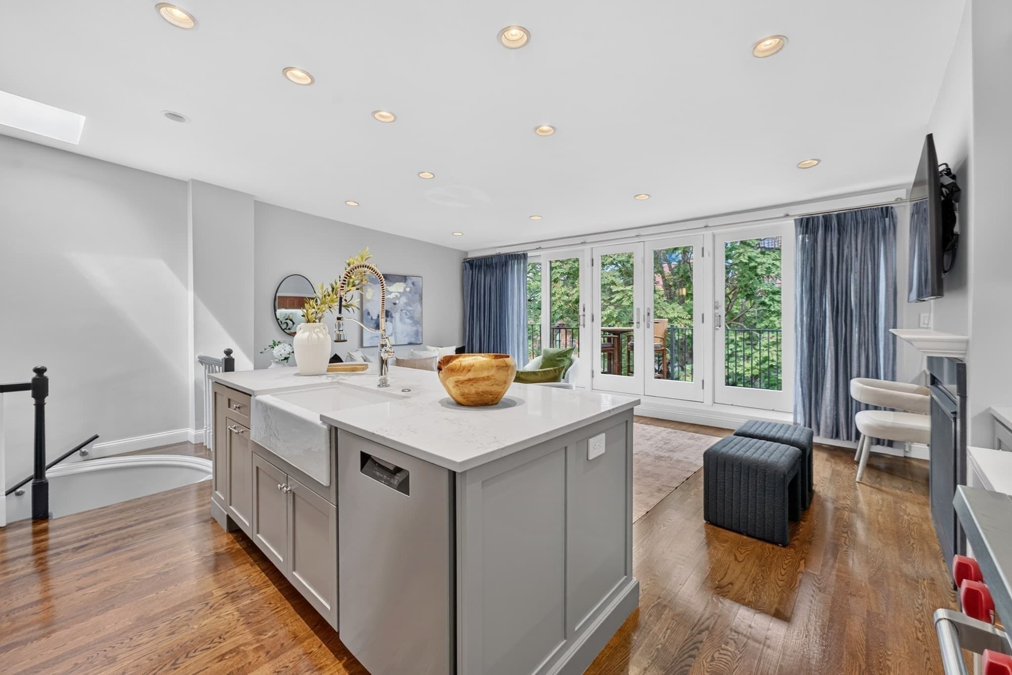 Condominium at 9 Holyoke Street # 4, Boston MA 02116, photo 16 of 42