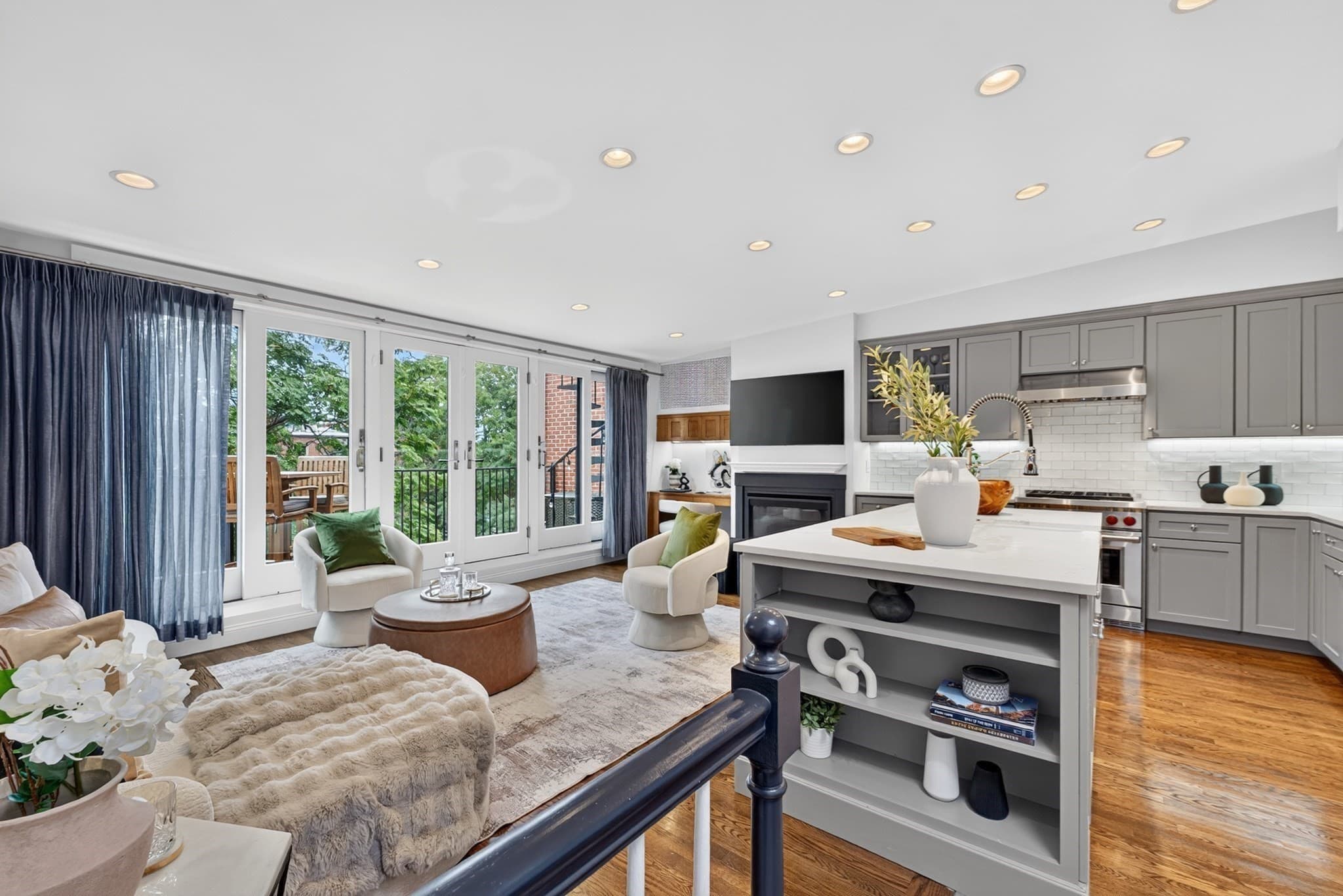 Condominium at 9 Holyoke Street # 4, Boston MA 02116, photo 12 of 42