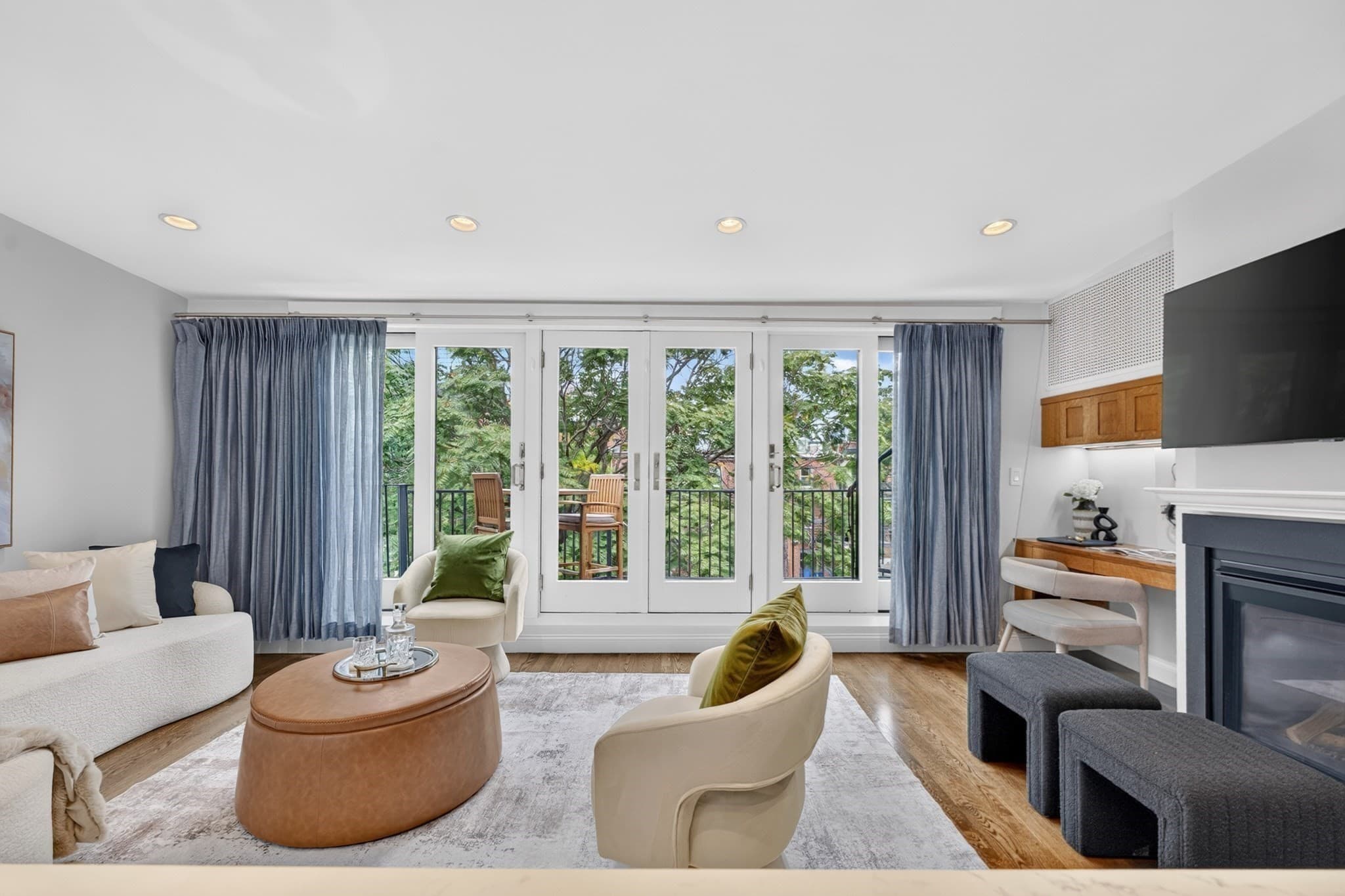 Condominium at 9 Holyoke Street # 4, Boston MA 02116, photo 3 of 42
