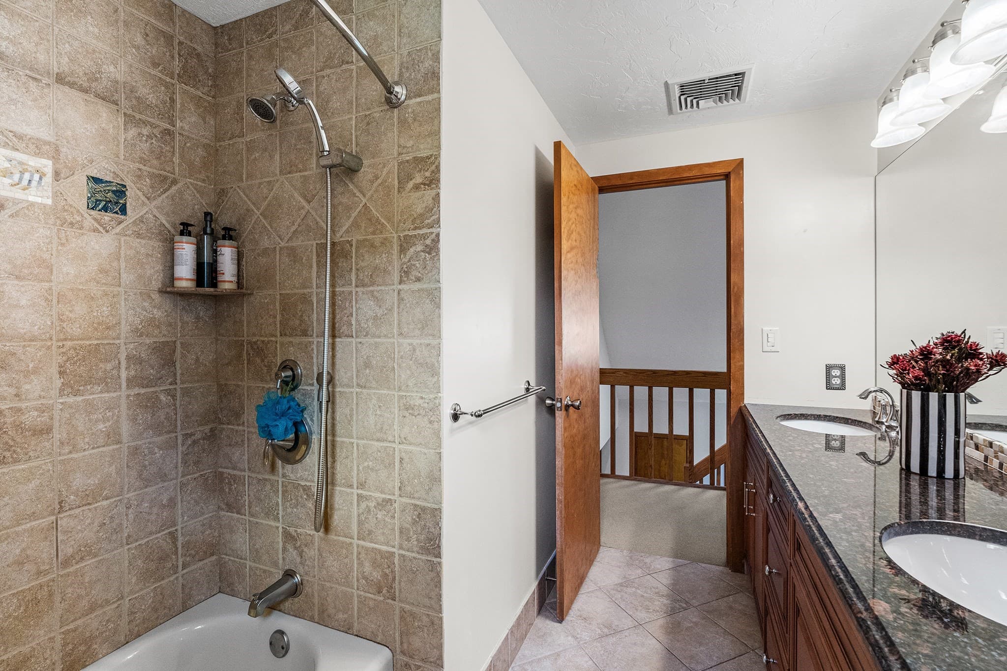 Single Family Residence at 165 East St, Upton MA 01568, Upton, photo 25 of 40