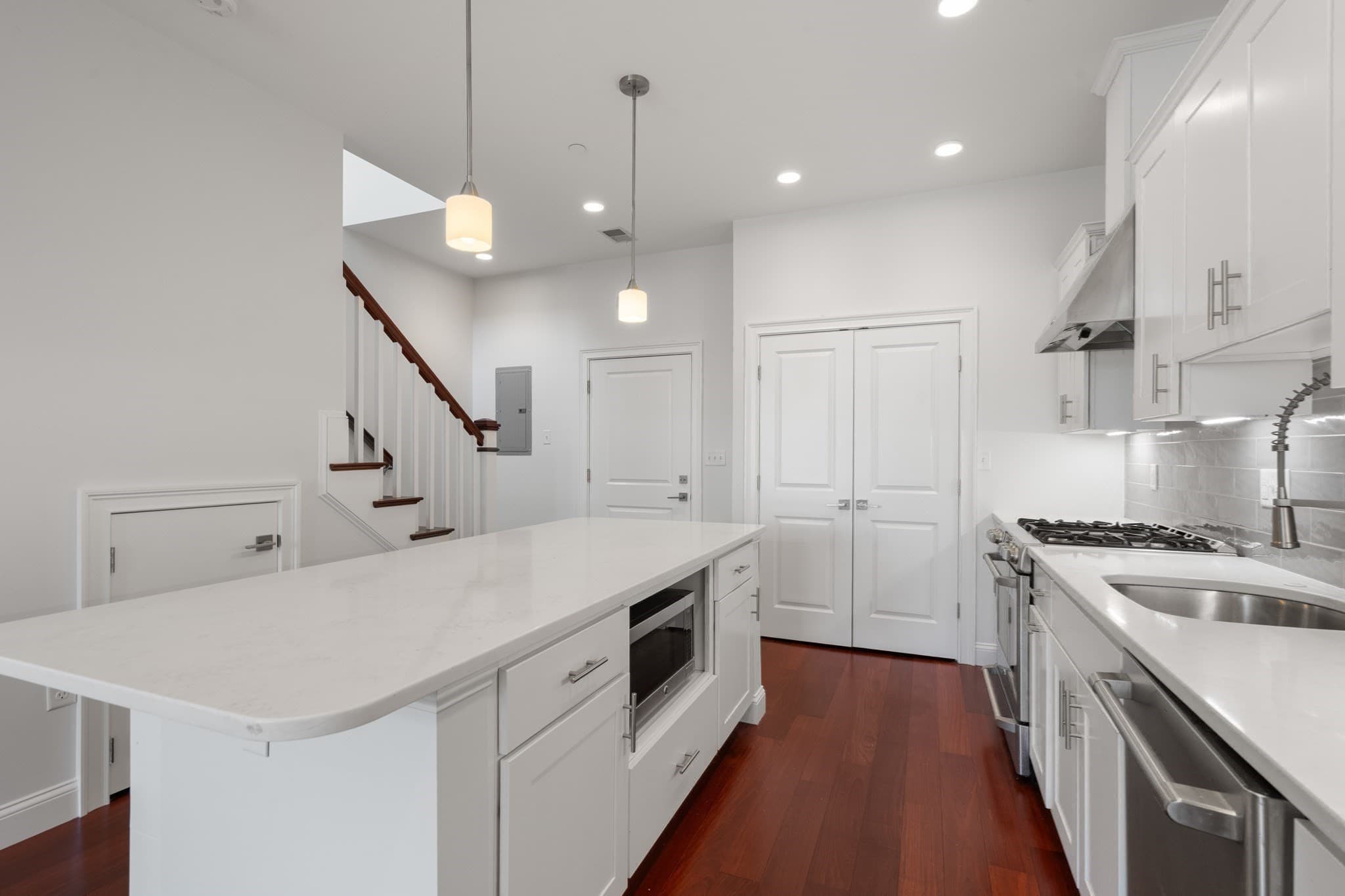 Condominium at 170 W Broadway # 411, Boston MA 02127, Boston, photo 7 of 37