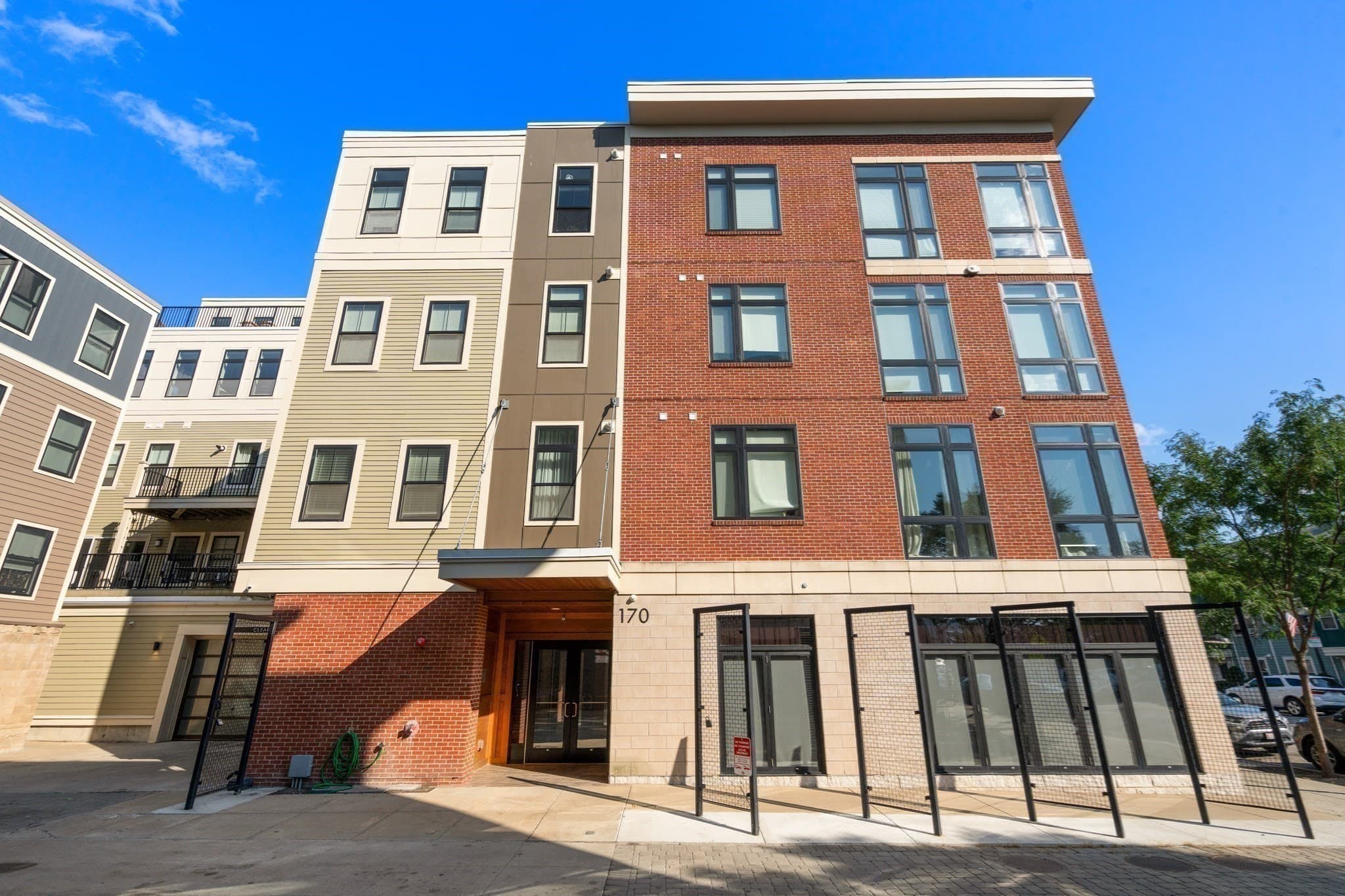 170 W Broadway # 411, Boston MA 02127