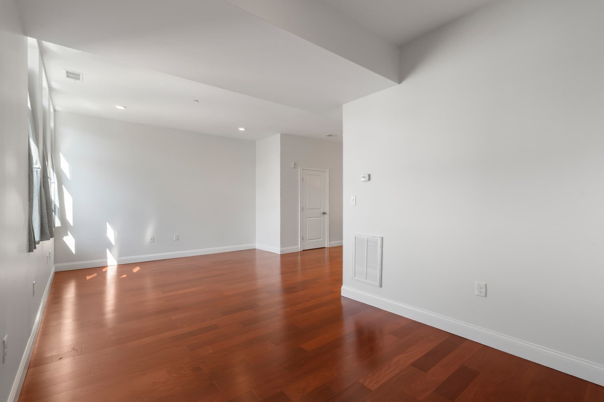 Condominium at 170 W Broadway # 411, Boston MA 02127, Boston, photo 15 of 37