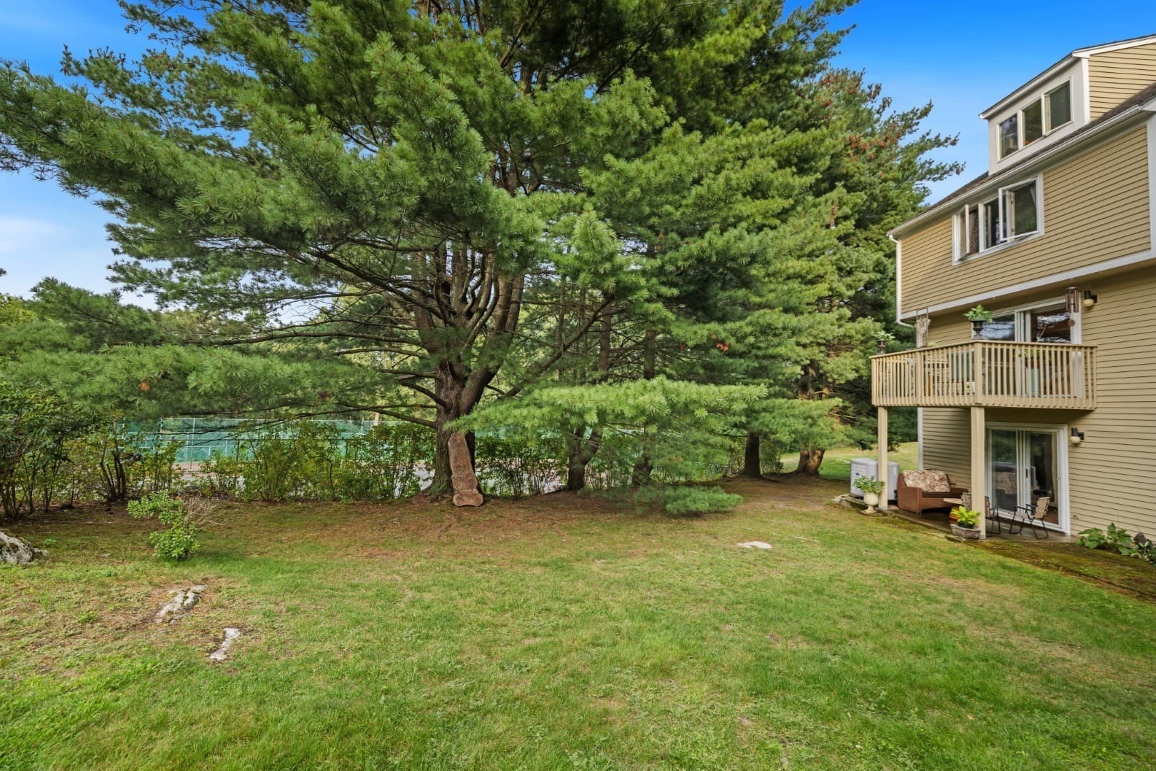 Condominium at 409 Lewis O Gray Dr # 409, Saugus MA 01906, Saugus, photo 32 of 40