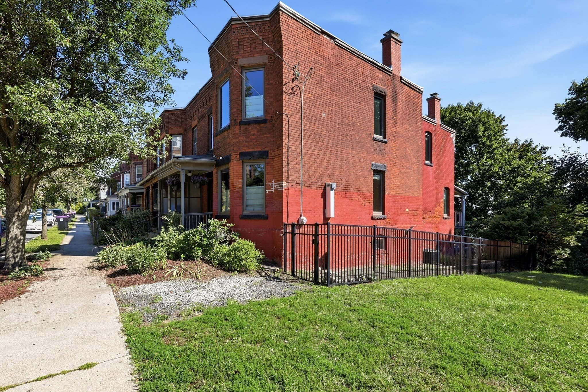 Single Family Residence at 42 Clinton Ave, Holyoke MA 01040, Holyoke, photo 4 of 42