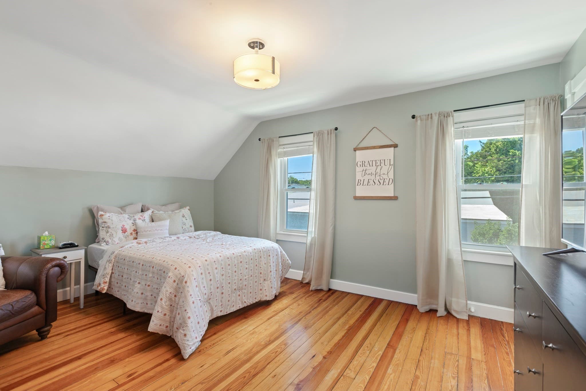 Single Family Residence at 28 Saint John St, Dartmouth MA 02748, Dartmouth, photo 21 of 26