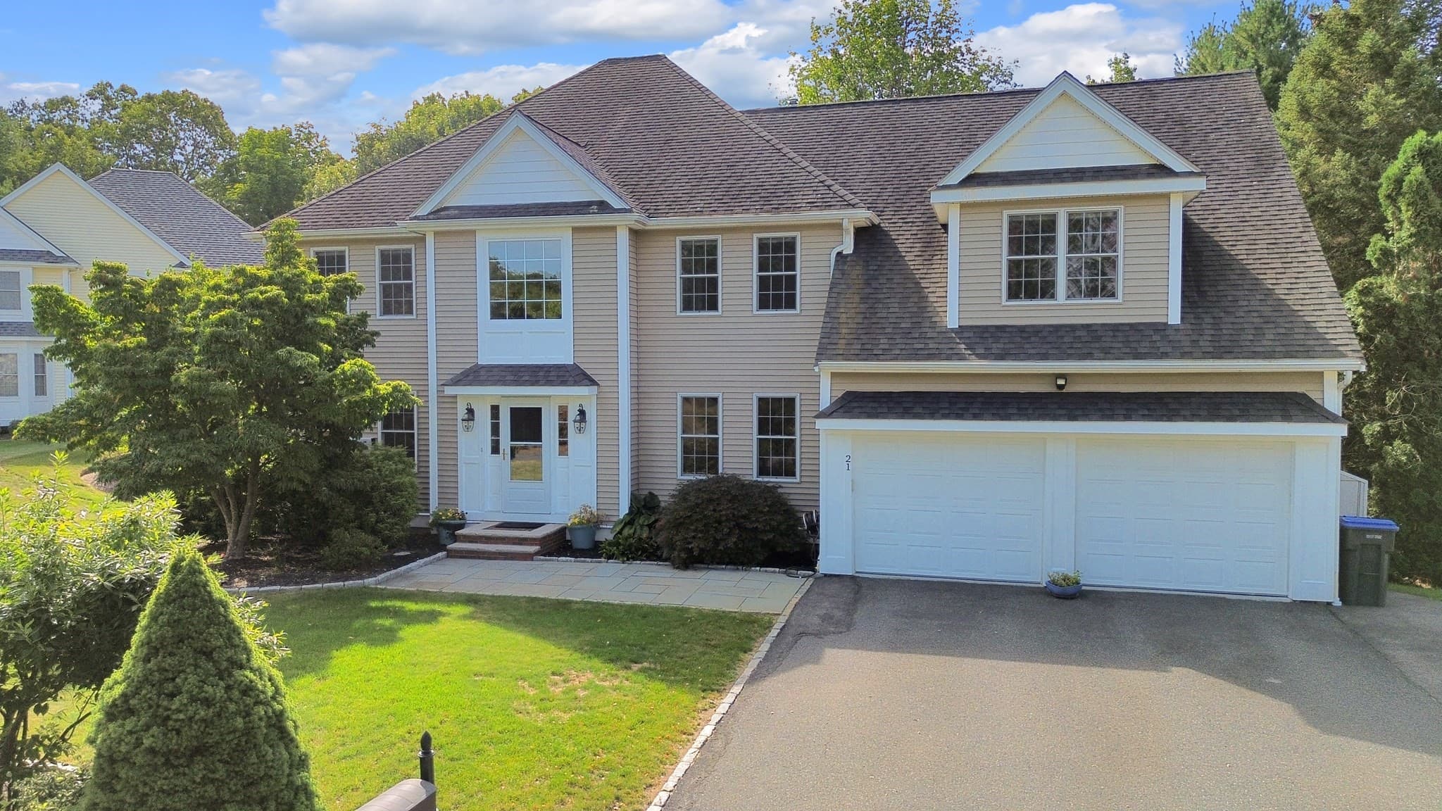21 Manchester Place, Natick MA 01760