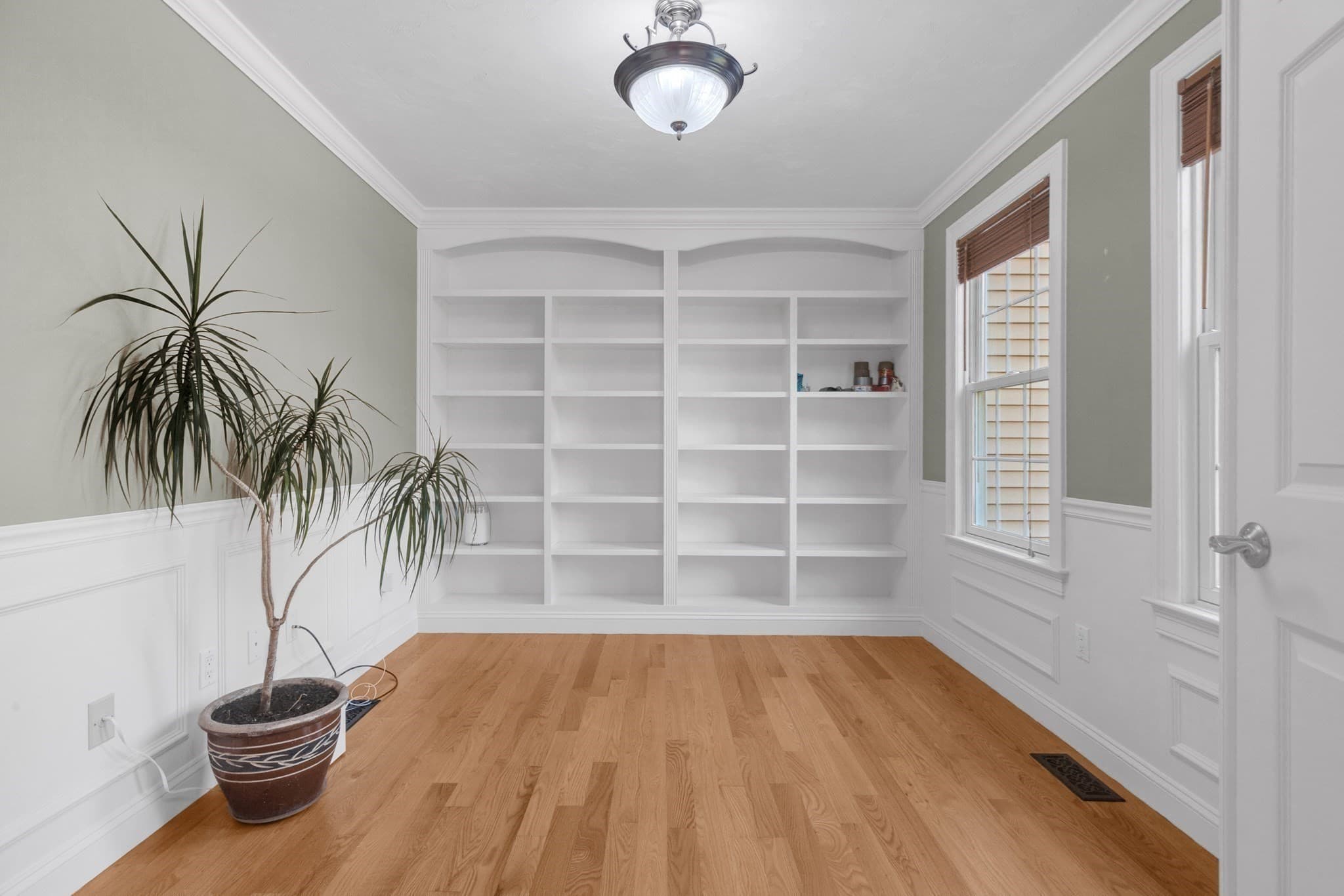 Single Family Residence at 21 Manchester Place, Natick MA 01760, Natick, photo 10 of 39