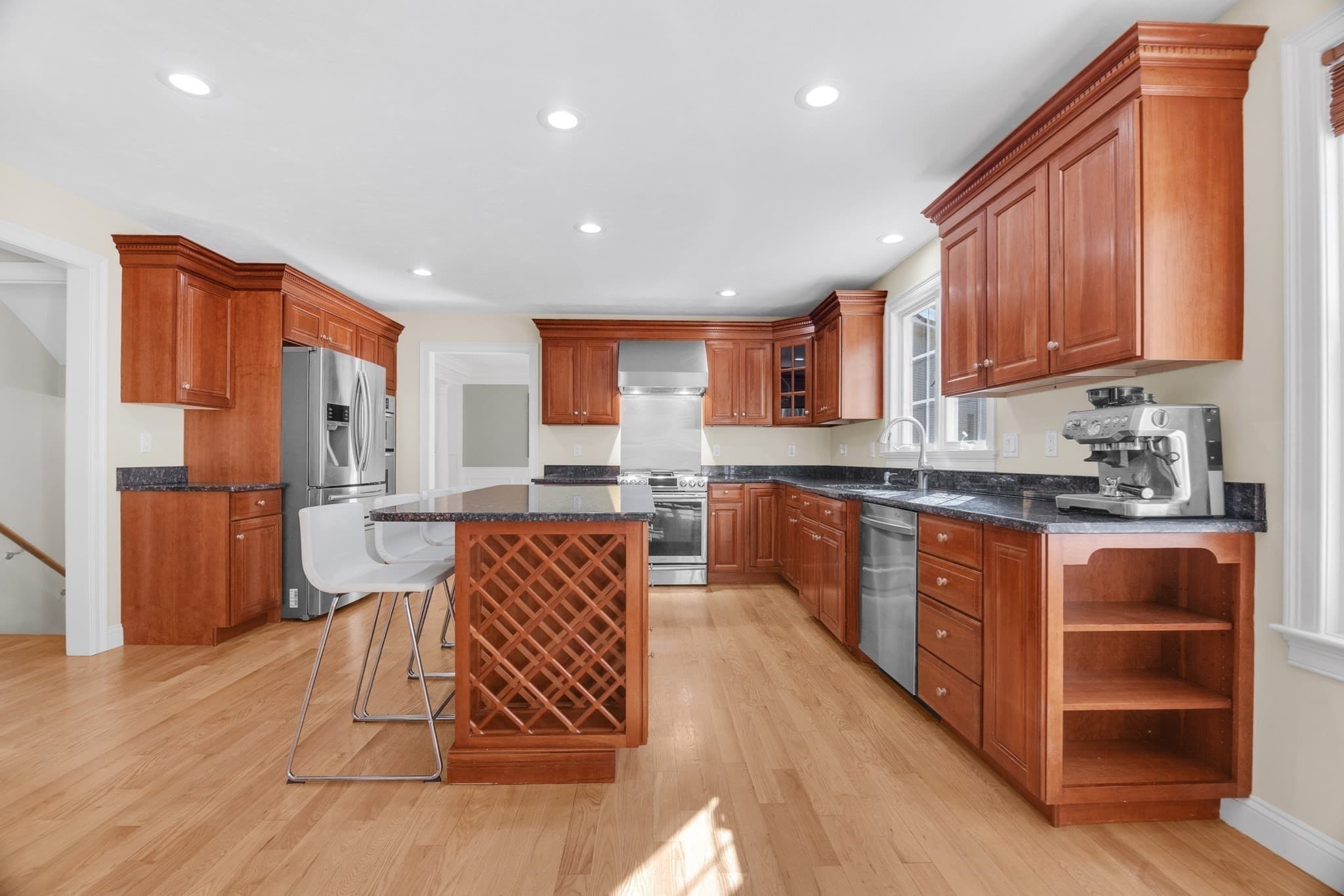 Single Family Residence at 21 Manchester Place, Natick MA 01760, Natick, photo 11 of 39