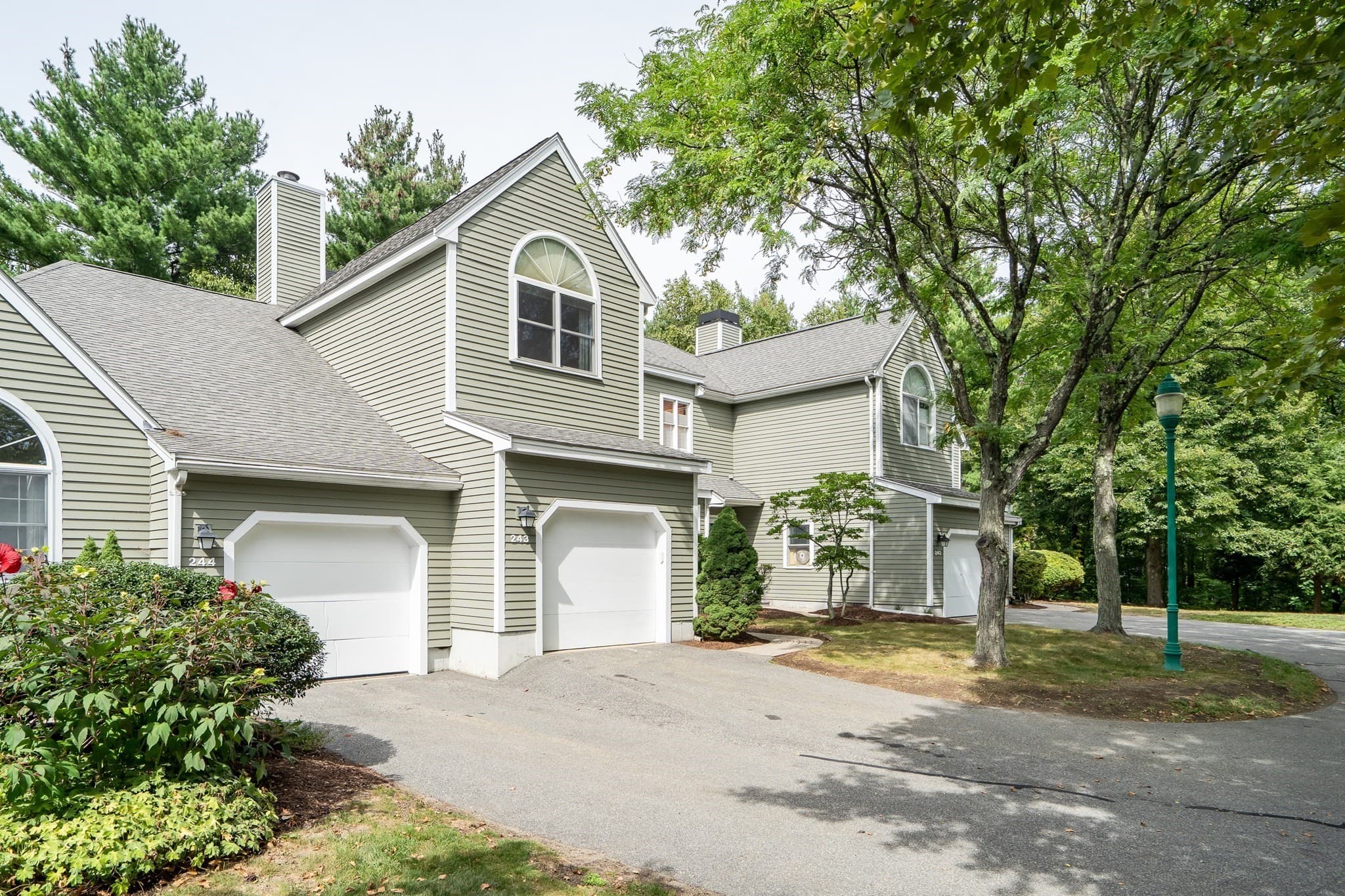243 Bishops Forest Dr # 243, Waltham MA 02452